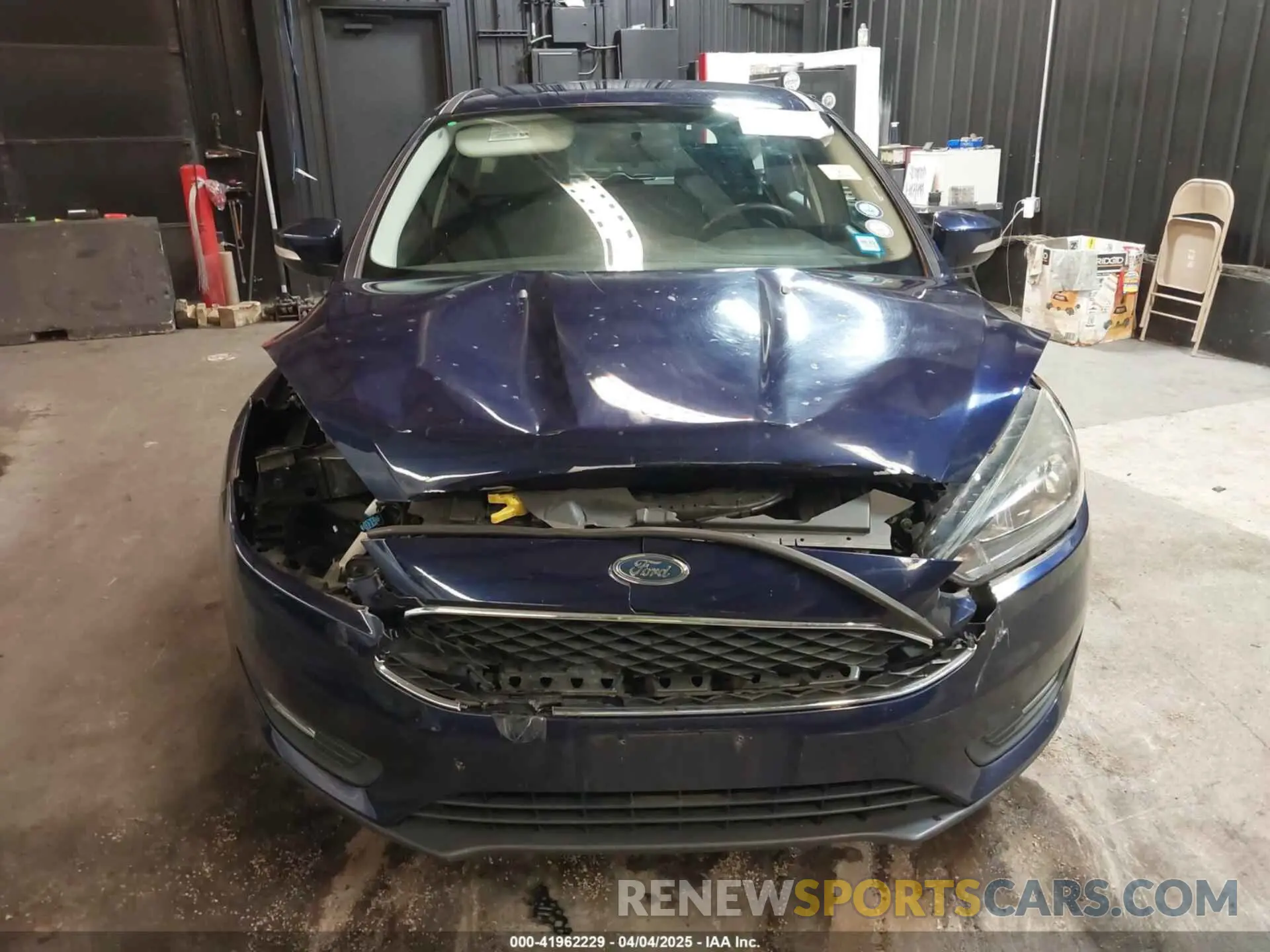12 fotografías del automóvil dañado KMHC75LD9KU163113 HYUNDAI IONIQ PLUG-IN HYBRID 2019