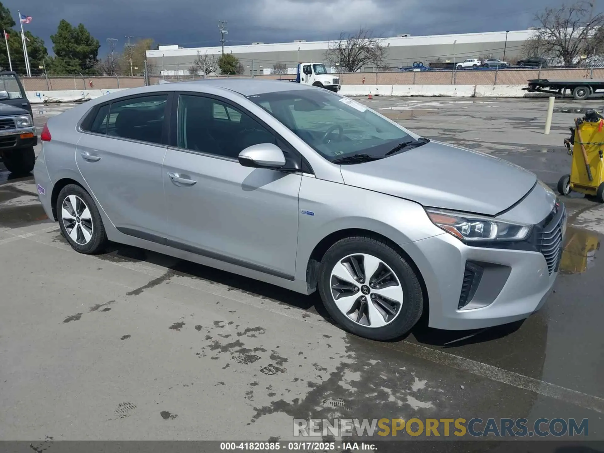 1 fotografías del automóvil dañado KMHC75LDXKU110856 HYUNDAI IONIQ PLUG-IN HYBRID 2019