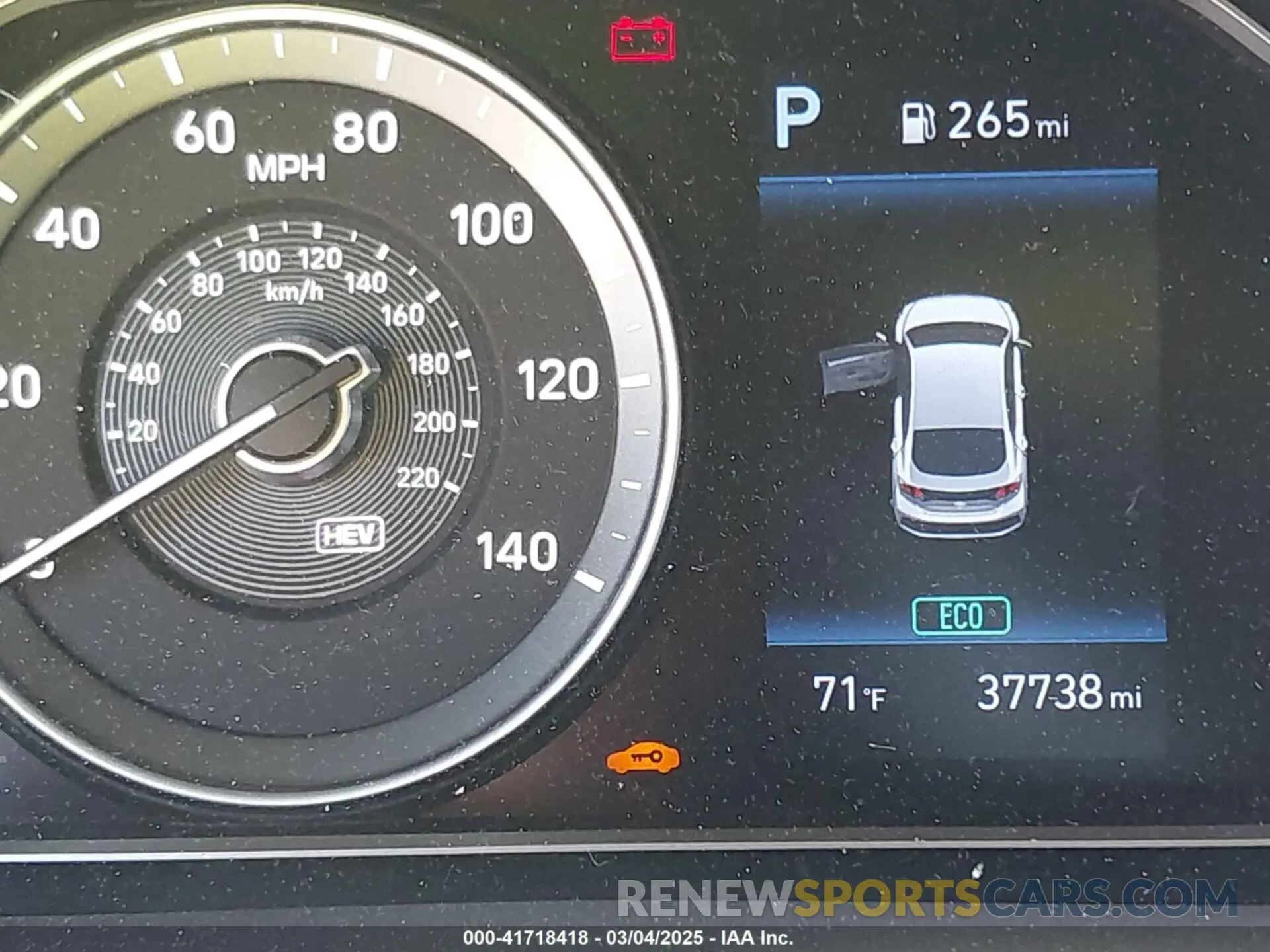 15 fotografías del automóvil dañado KMHC65LD1LU188902 HYUNDAI IONIQ PLUG-IN HYBRID 2020