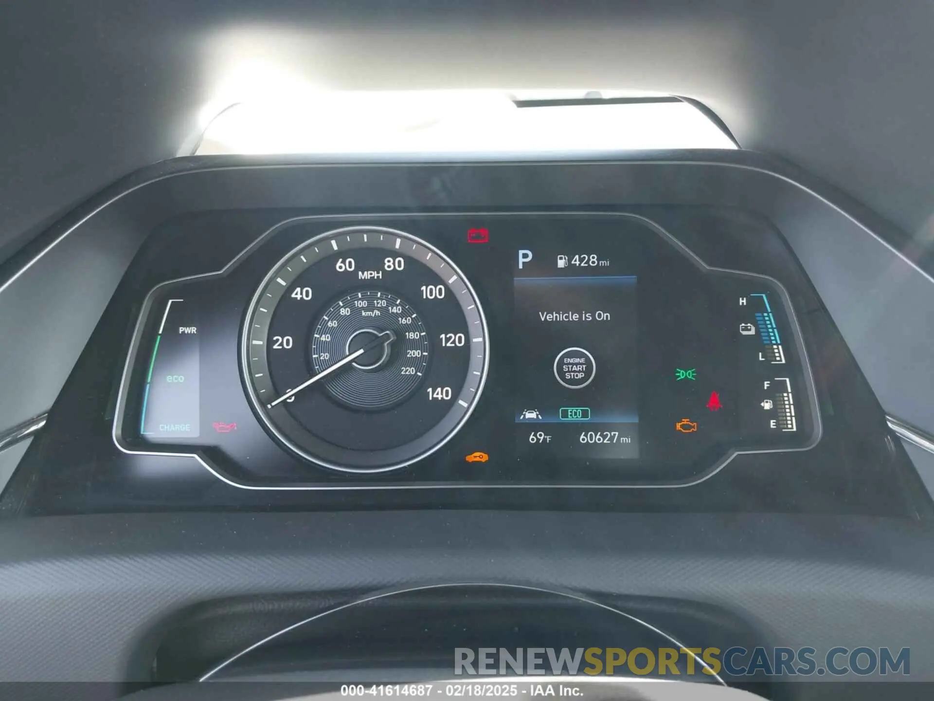 7 fotografías del automóvil dañado KMHC65LD1LU201180 HYUNDAI IONIQ PLUG-IN HYBRID 2020