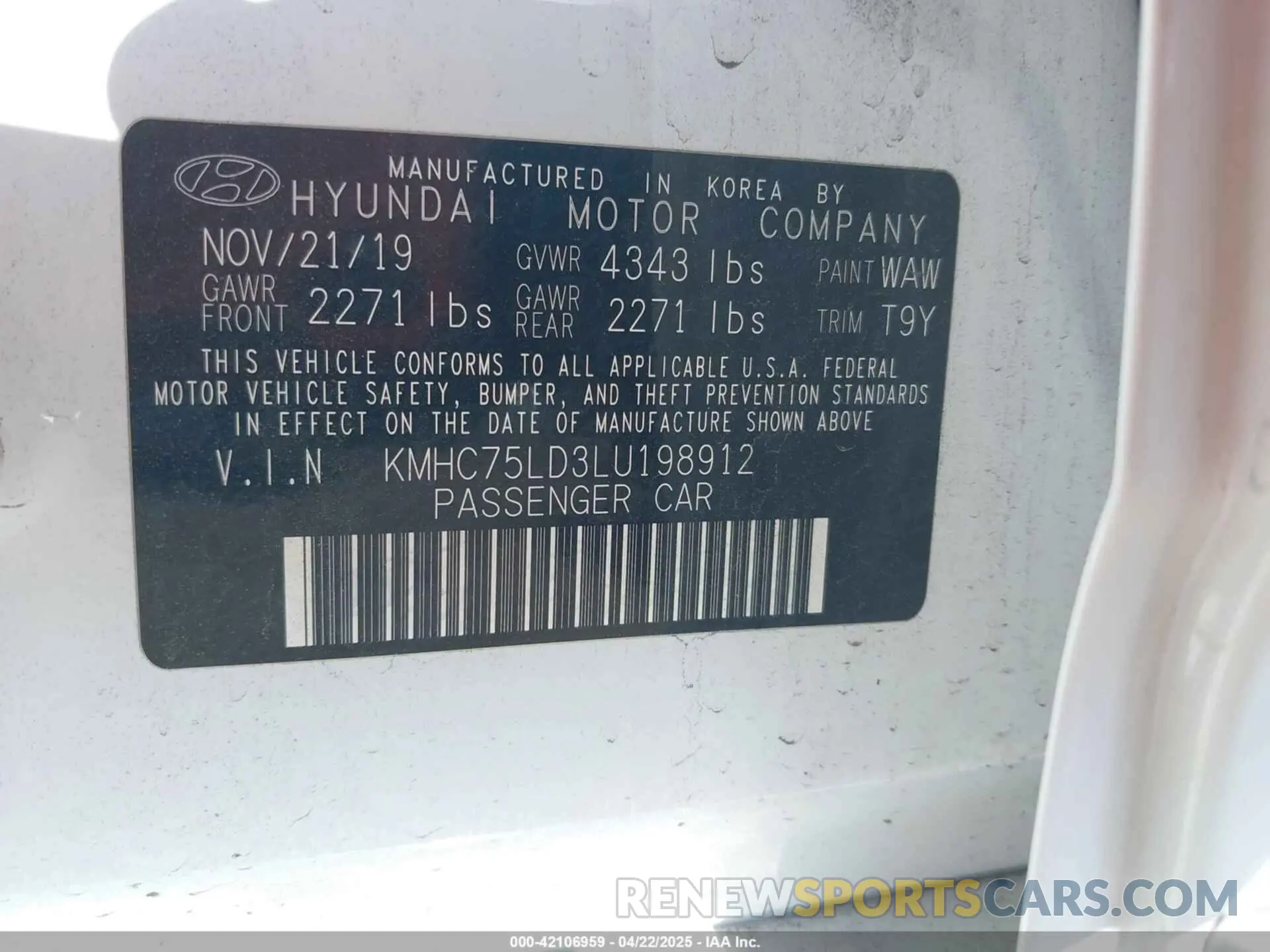 9 fotografías del automóvil dañado KMHC75LD3LU198912 HYUNDAI IONIQ PLUG-IN HYBRID 2020