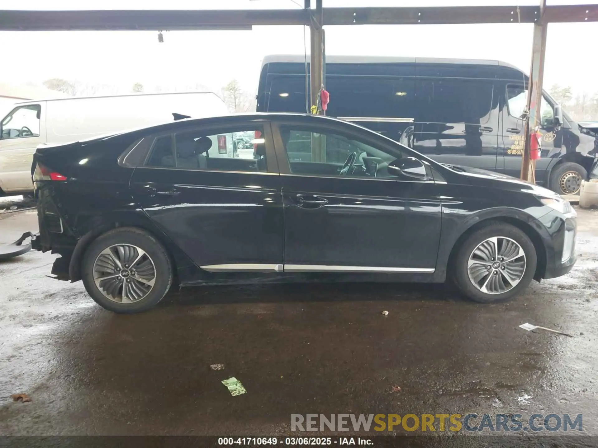 14 fotografías del automóvil dañado KMHC75LD5LU233286 HYUNDAI IONIQ PLUG-IN HYBRID 2020