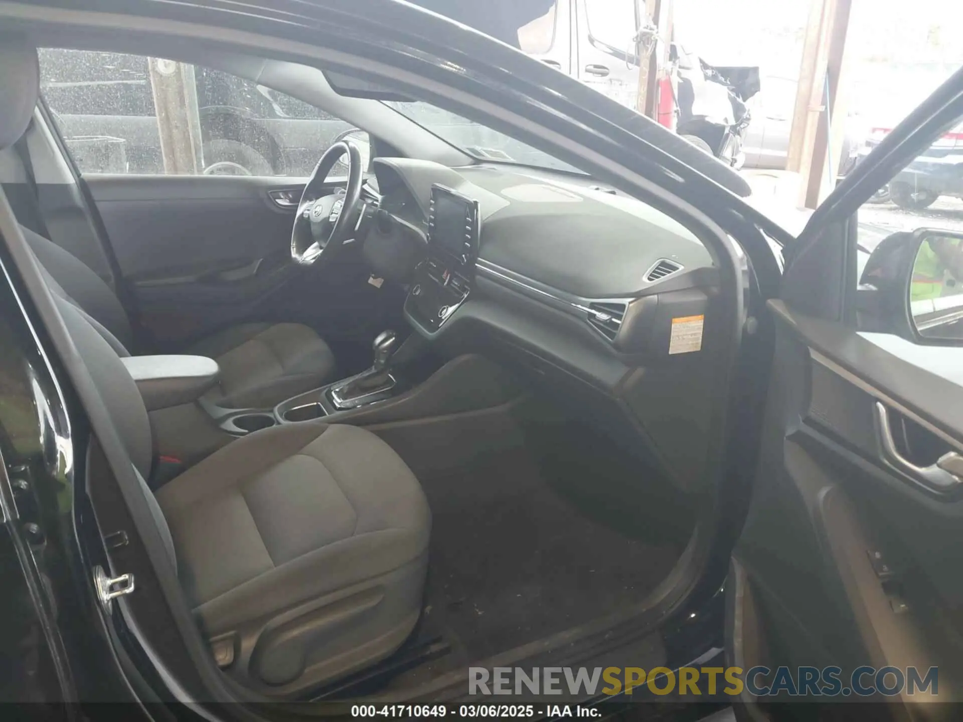 5 fotografías del automóvil dañado KMHC75LD5LU233286 HYUNDAI IONIQ PLUG-IN HYBRID 2020