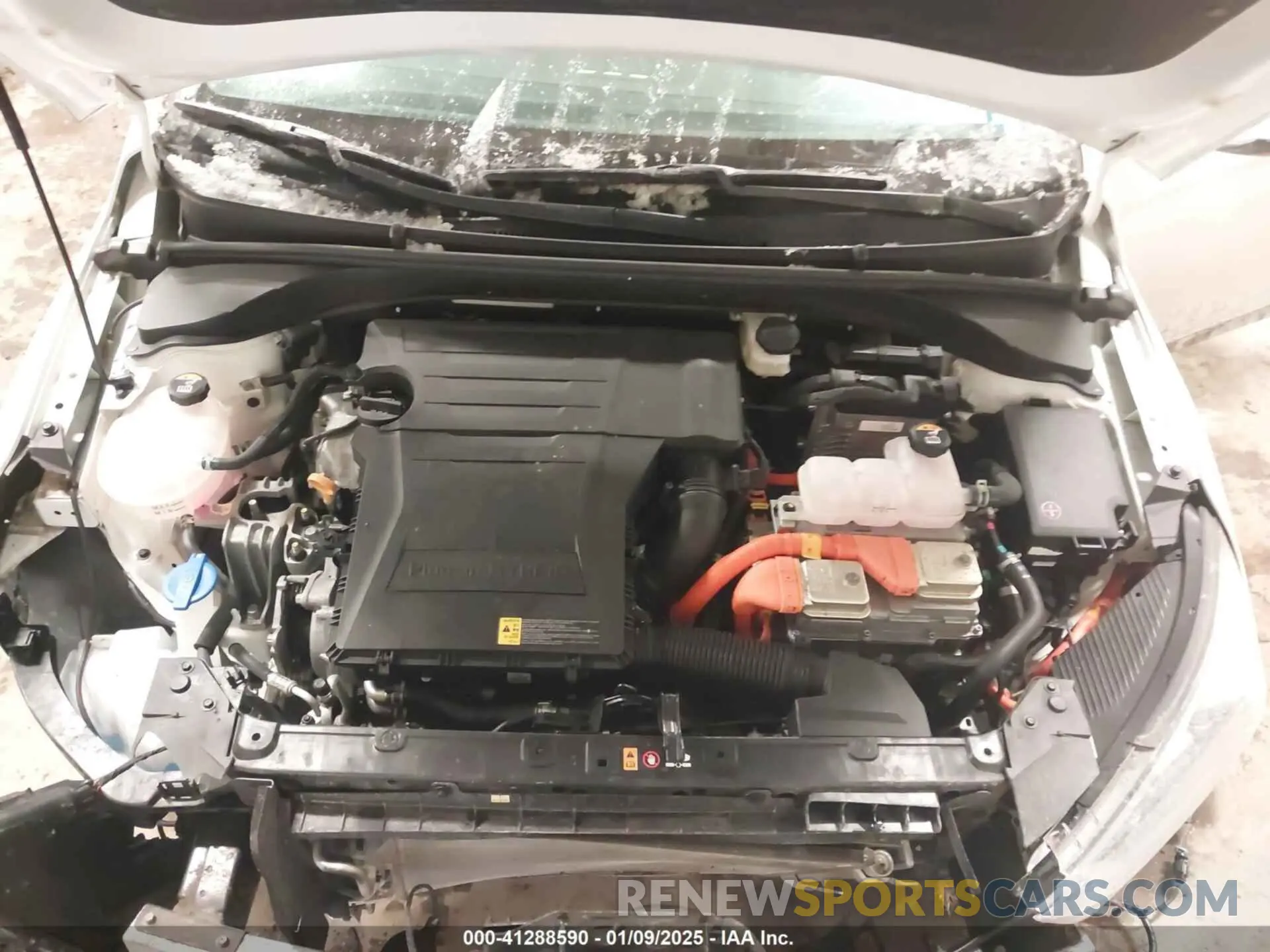 10 fotografías del automóvil dañado KMHC65LD5MU253722 HYUNDAI IONIQ PLUG-IN HYBRID 2021