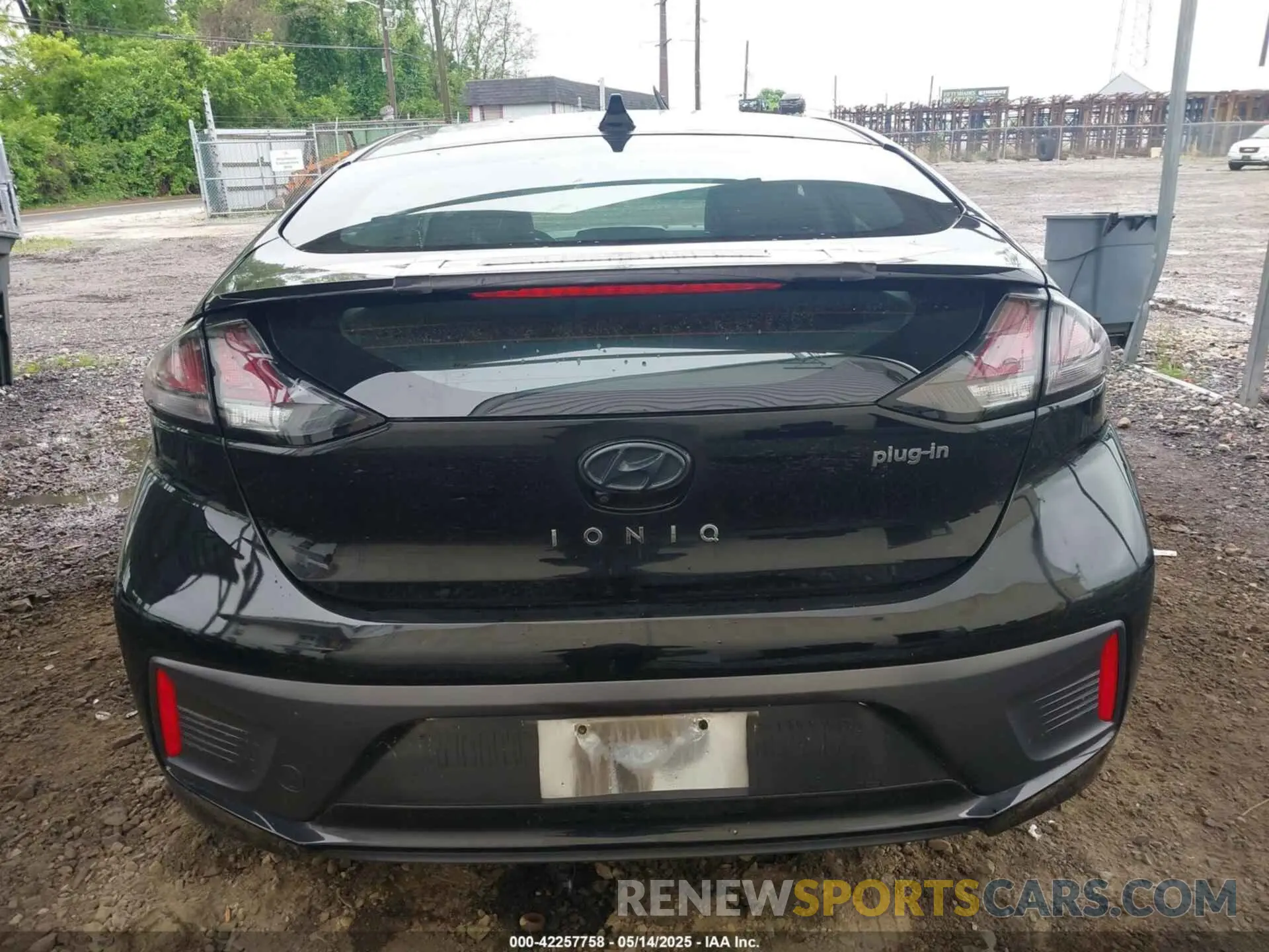 15 fotografías del automóvil dañado KMHC75LDXMU248190 HYUNDAI IONIQ PLUG-IN HYBRID 2021