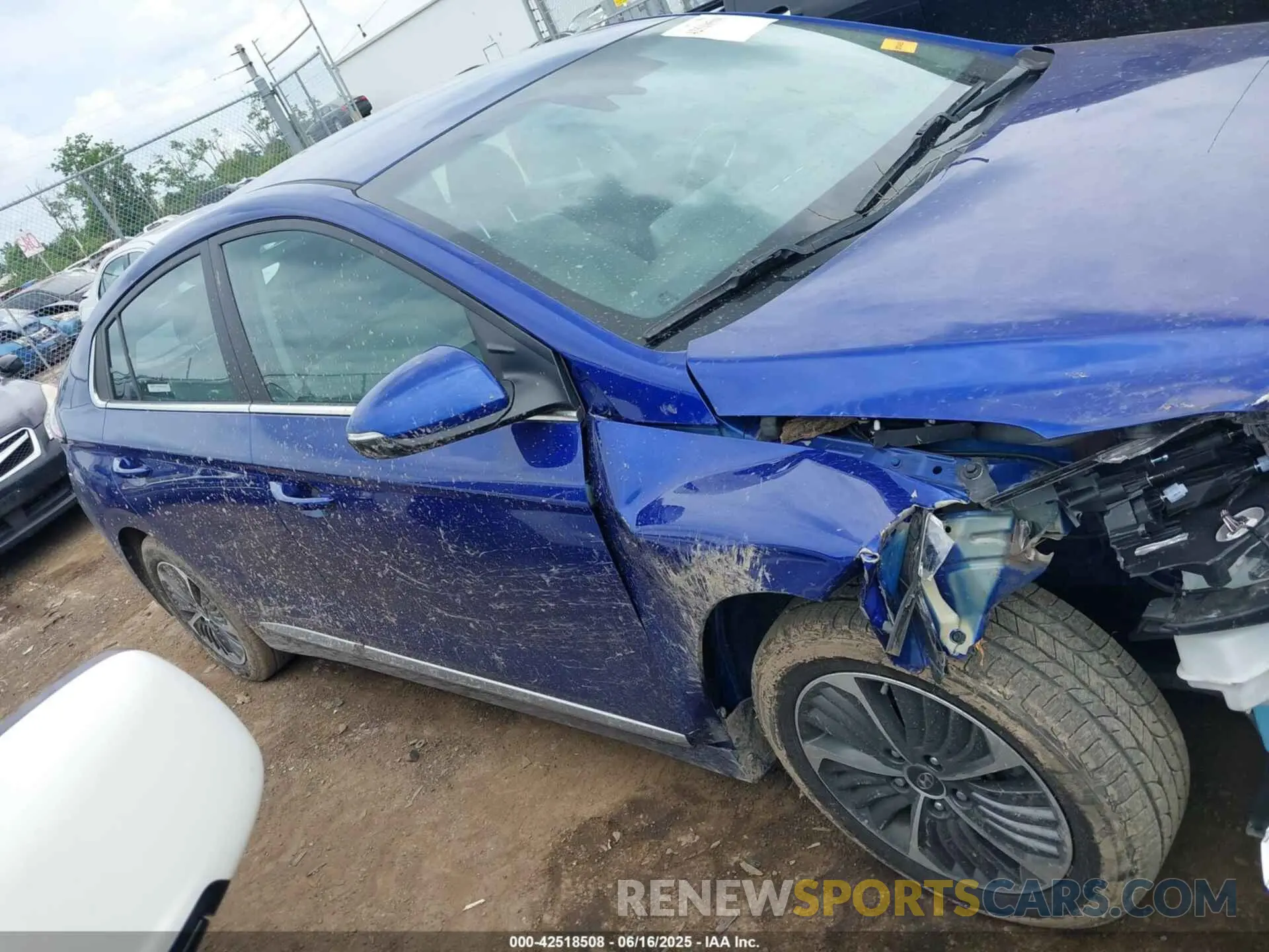 13 fotografías del automóvil dañado KMHC75LD0NU273701 HYUNDAI IONIQ PLUG-IN HYBRID 2022