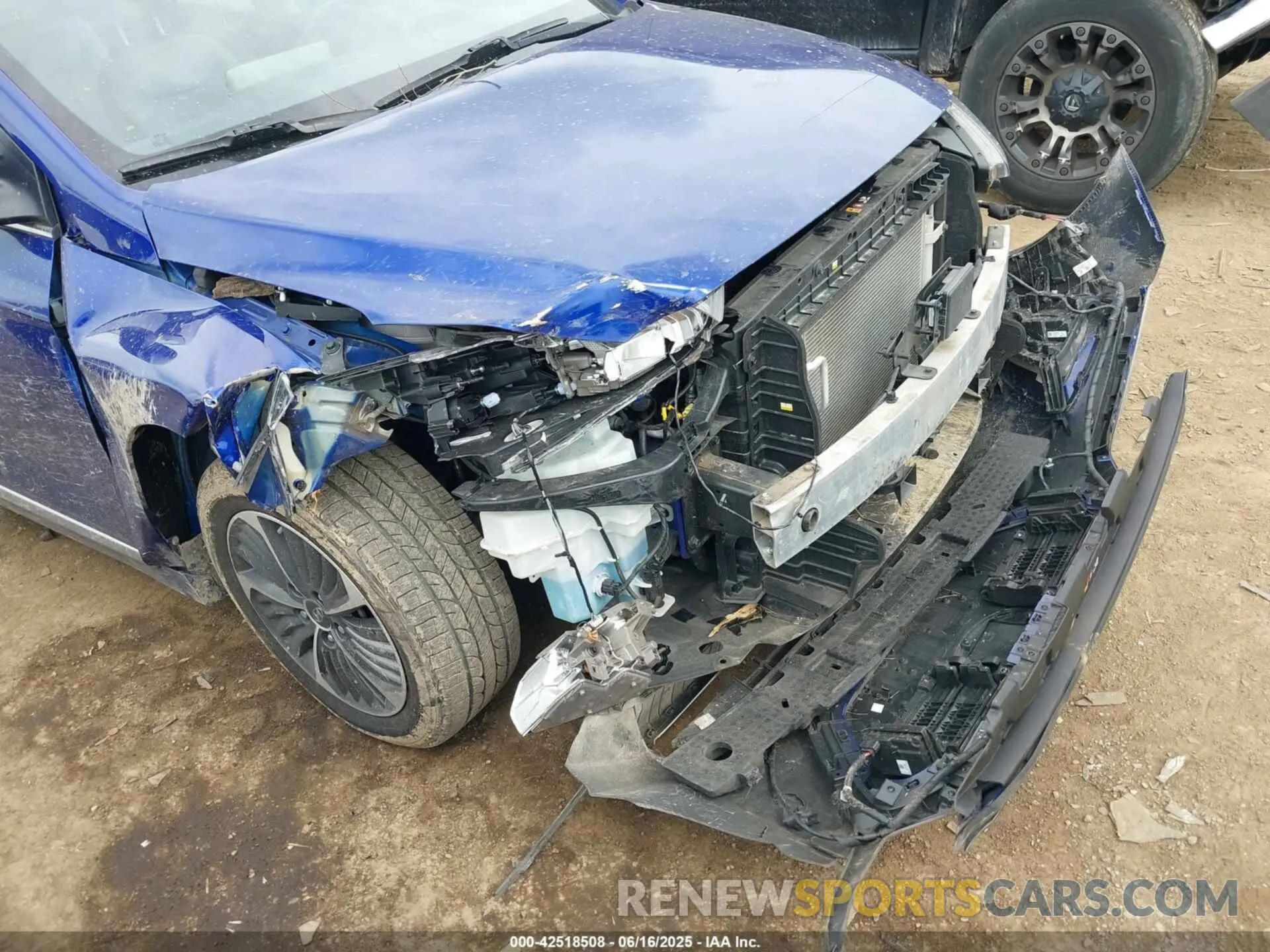 6 fotografías del automóvil dañado KMHC75LD0NU273701 HYUNDAI IONIQ PLUG-IN HYBRID 2022