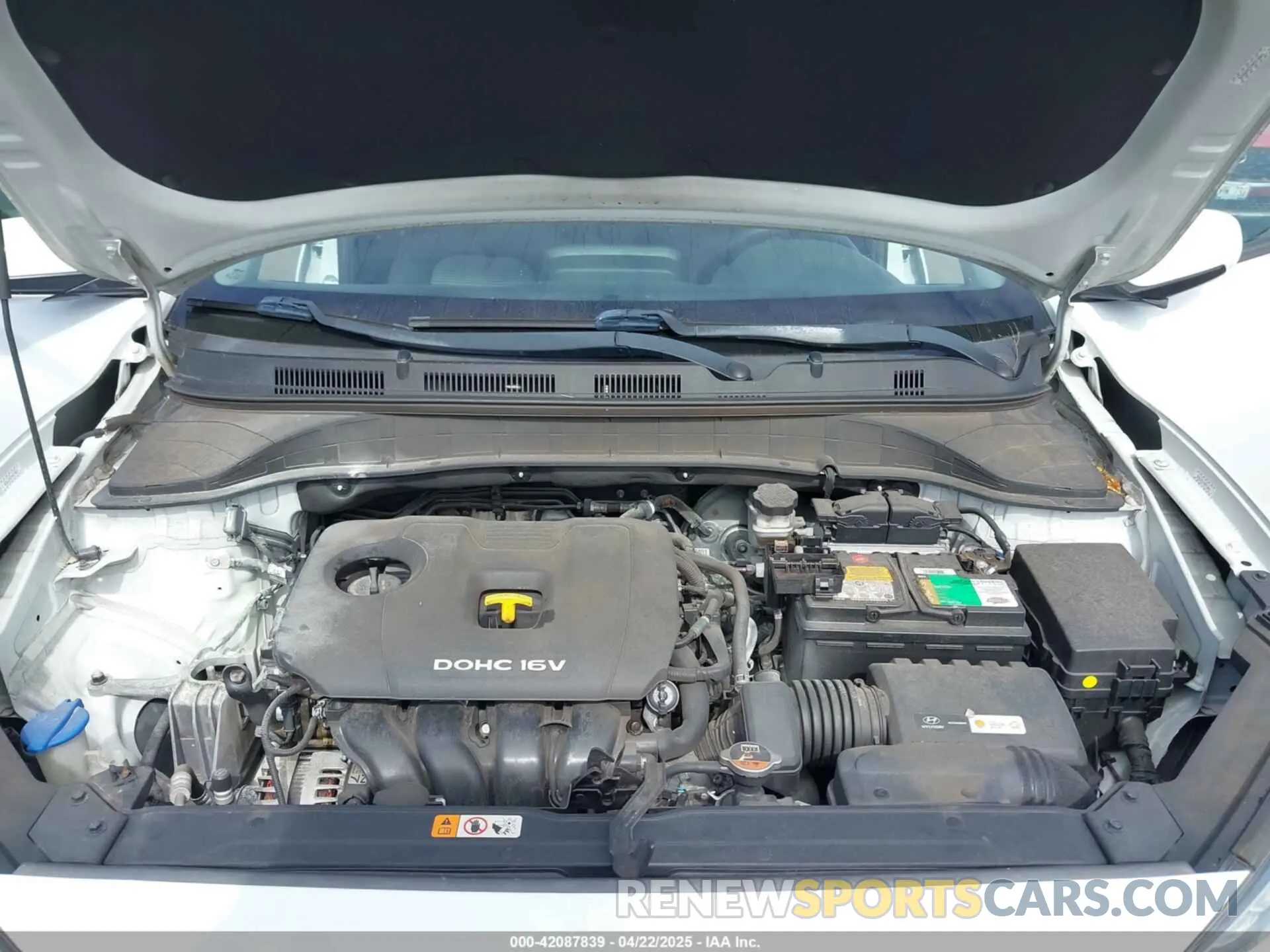 10 fotografías del automóvil dañado KM8K12AA1KU379235 HYUNDAI KONA 2019