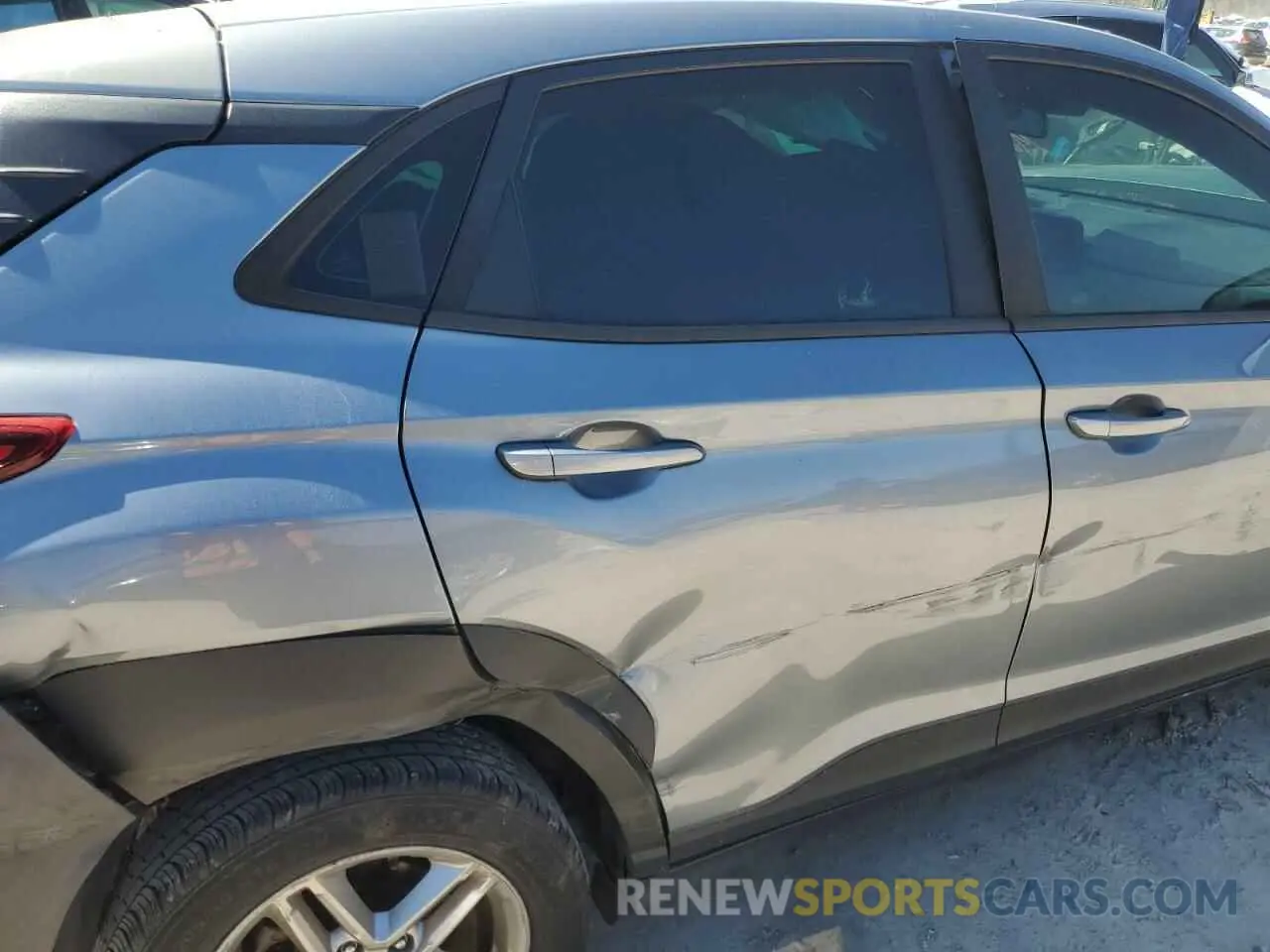11 fotografías del automóvil dañado KM8K12AA5KU295273 HYUNDAI KONA 2019