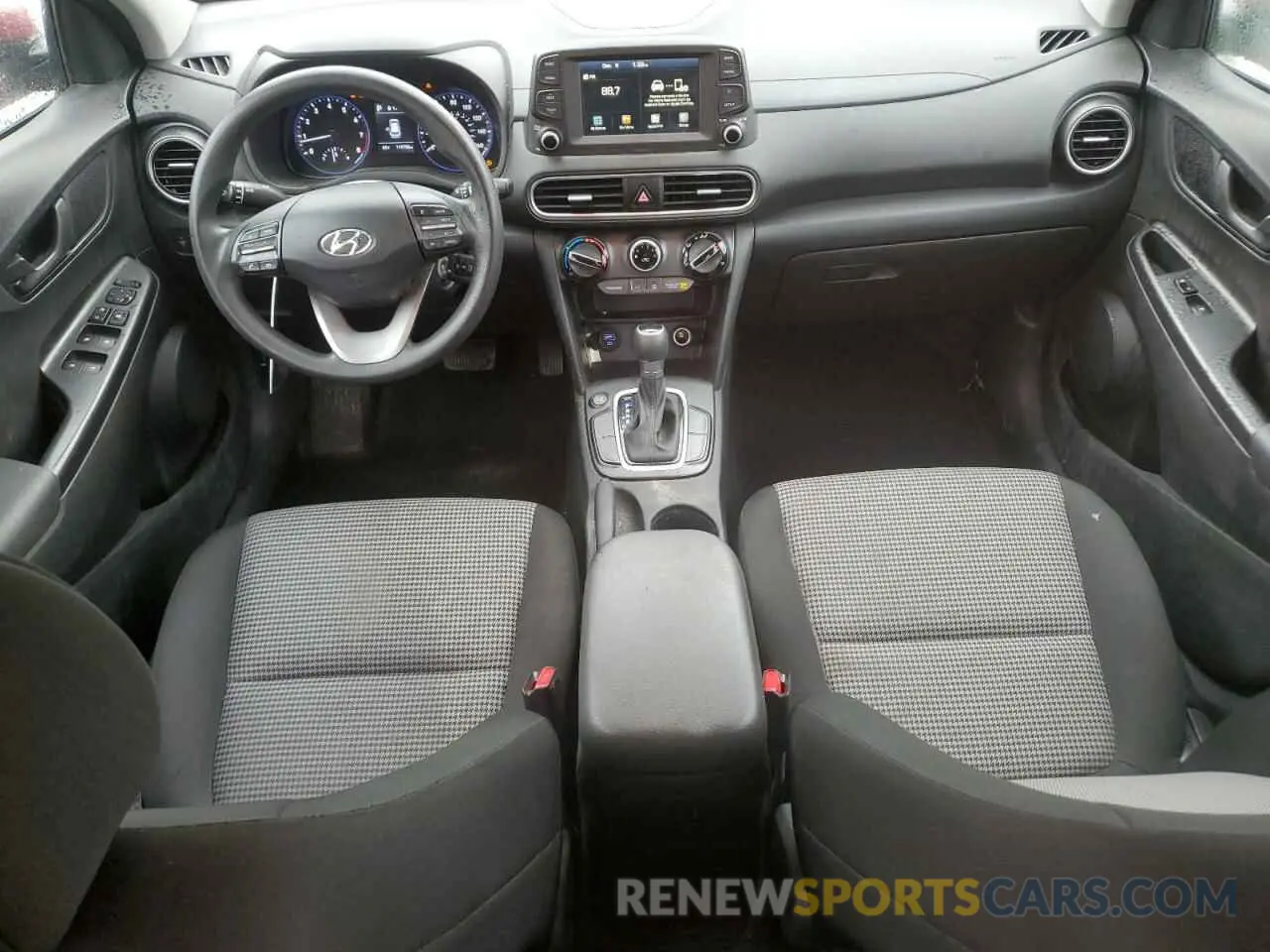 8 fotografías del automóvil dañado KM8K12AA5KU343063 HYUNDAI KONA 2019