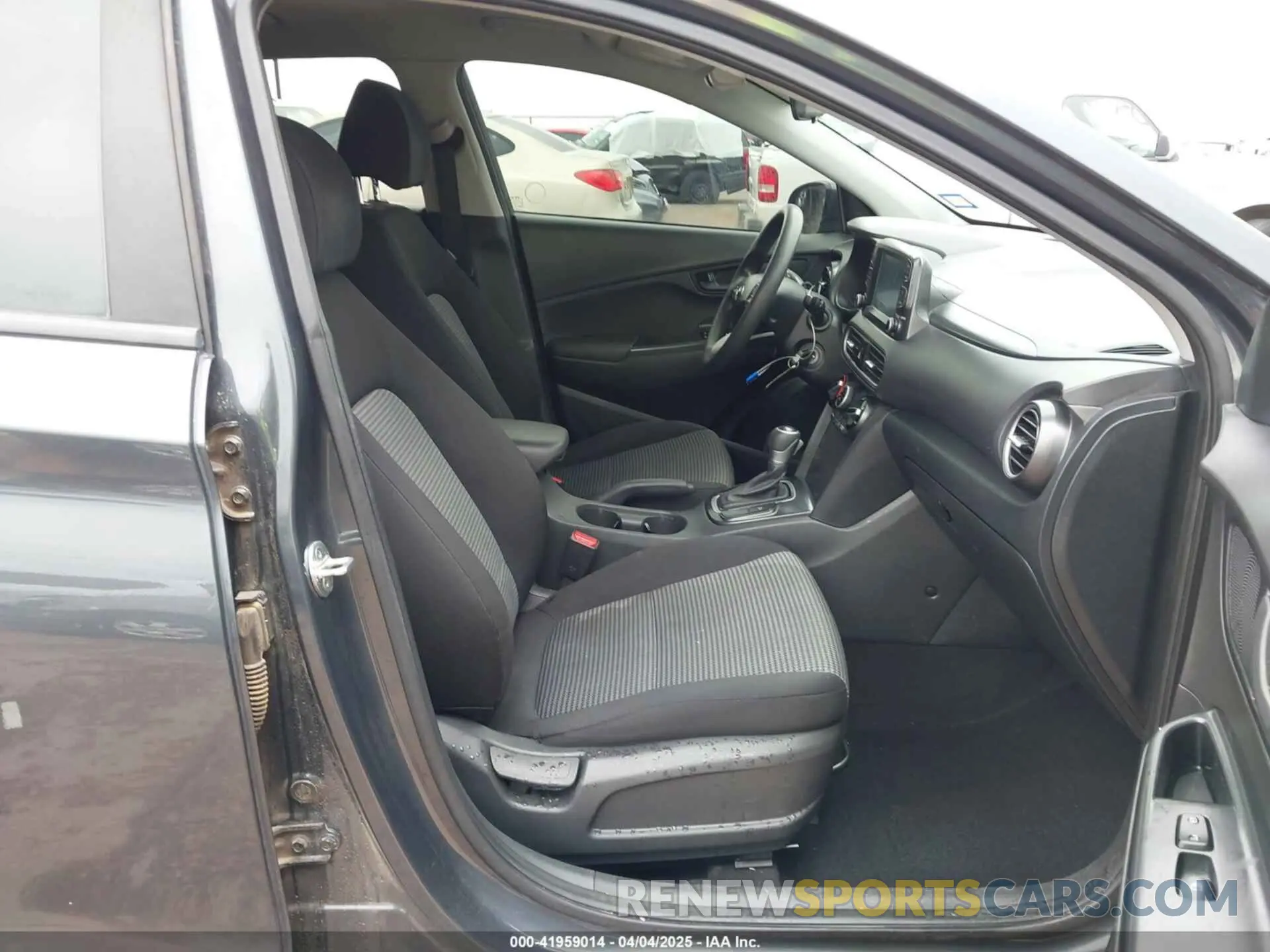 5 fotografías del automóvil dañado KM8K12AA7KU221448 HYUNDAI KONA 2019