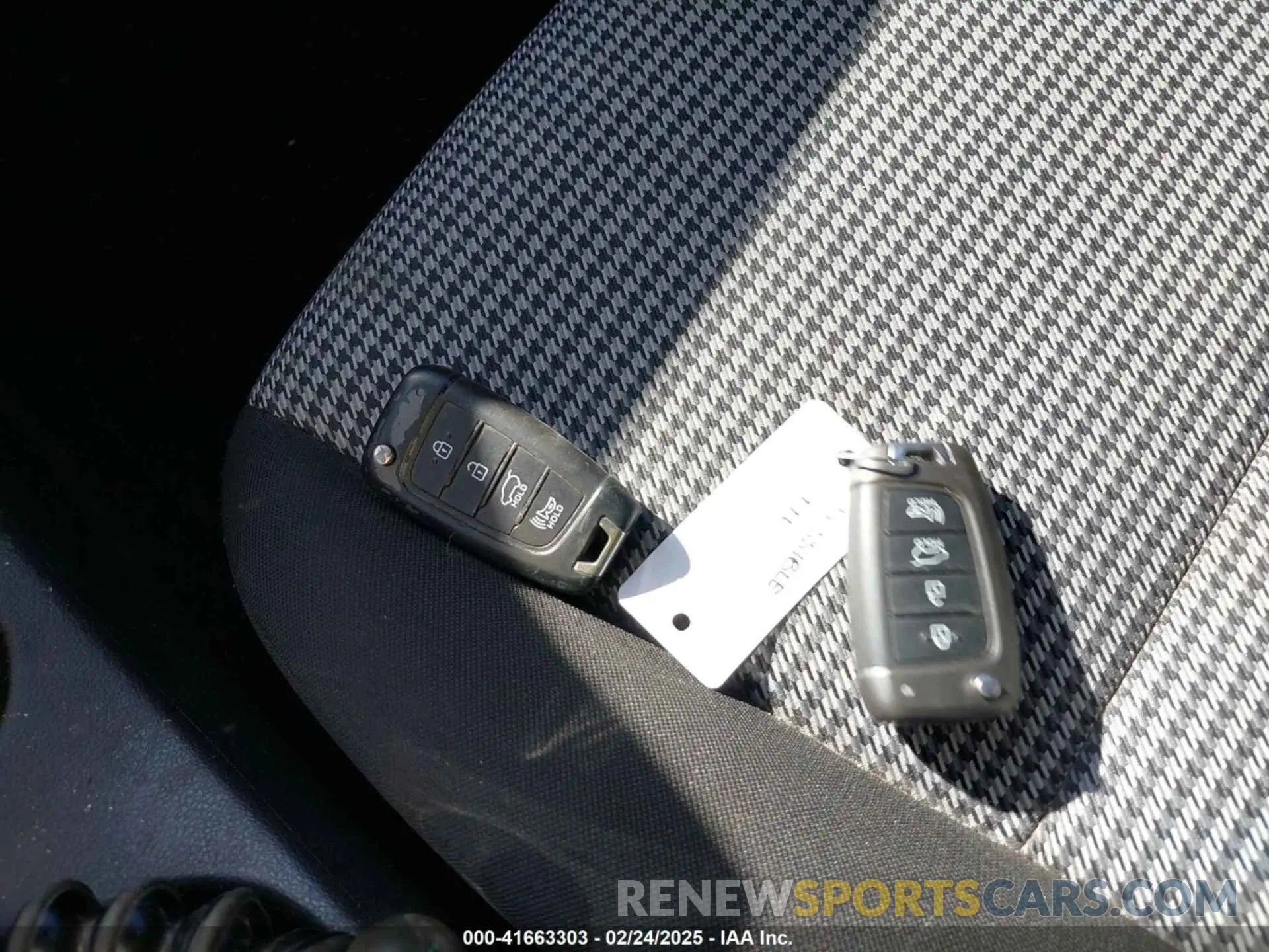 11 fotografías del automóvil dañado KM8K12AA7KU272366 HYUNDAI KONA 2019