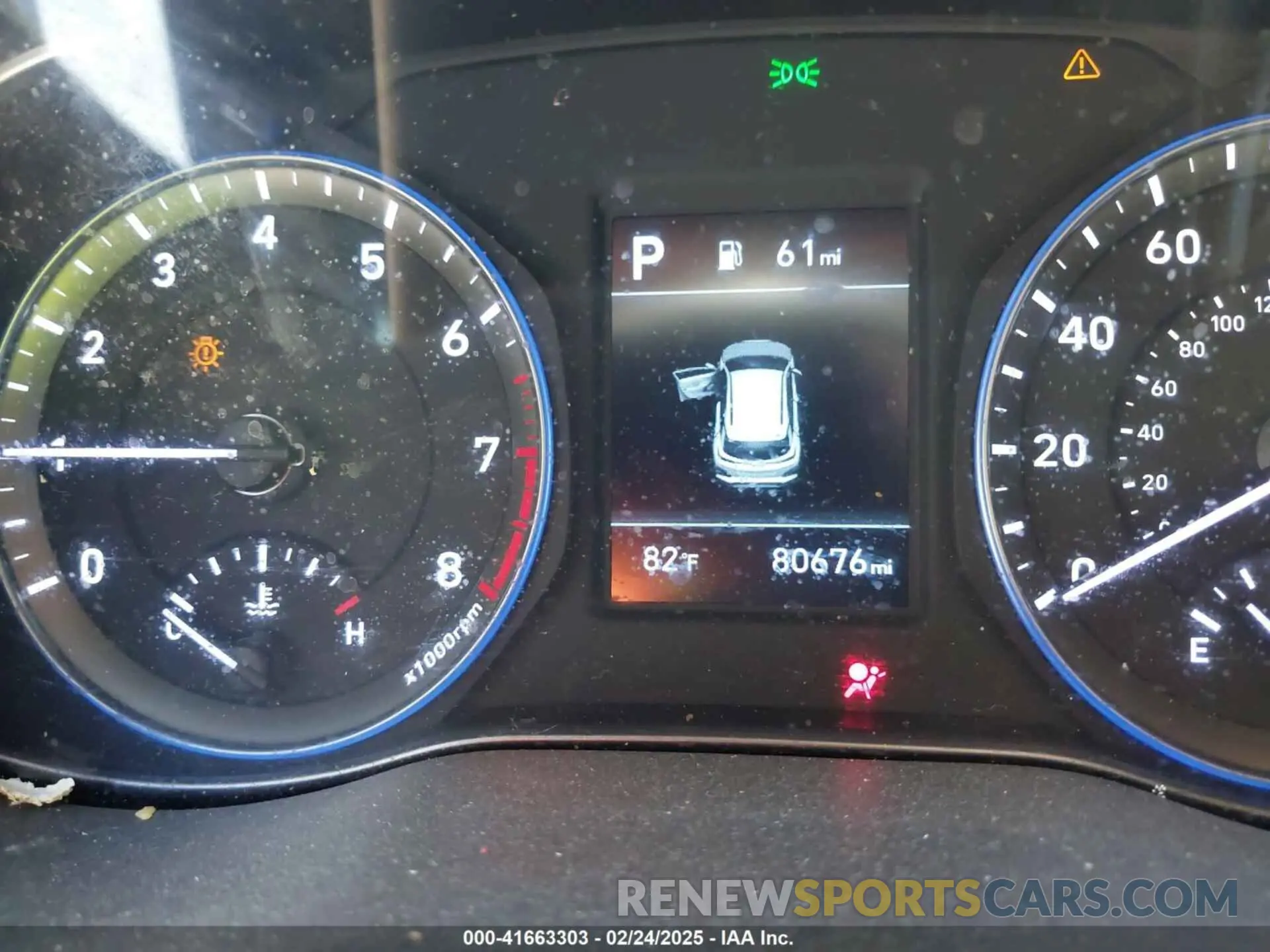 15 fotografías del automóvil dañado KM8K12AA7KU272366 HYUNDAI KONA 2019