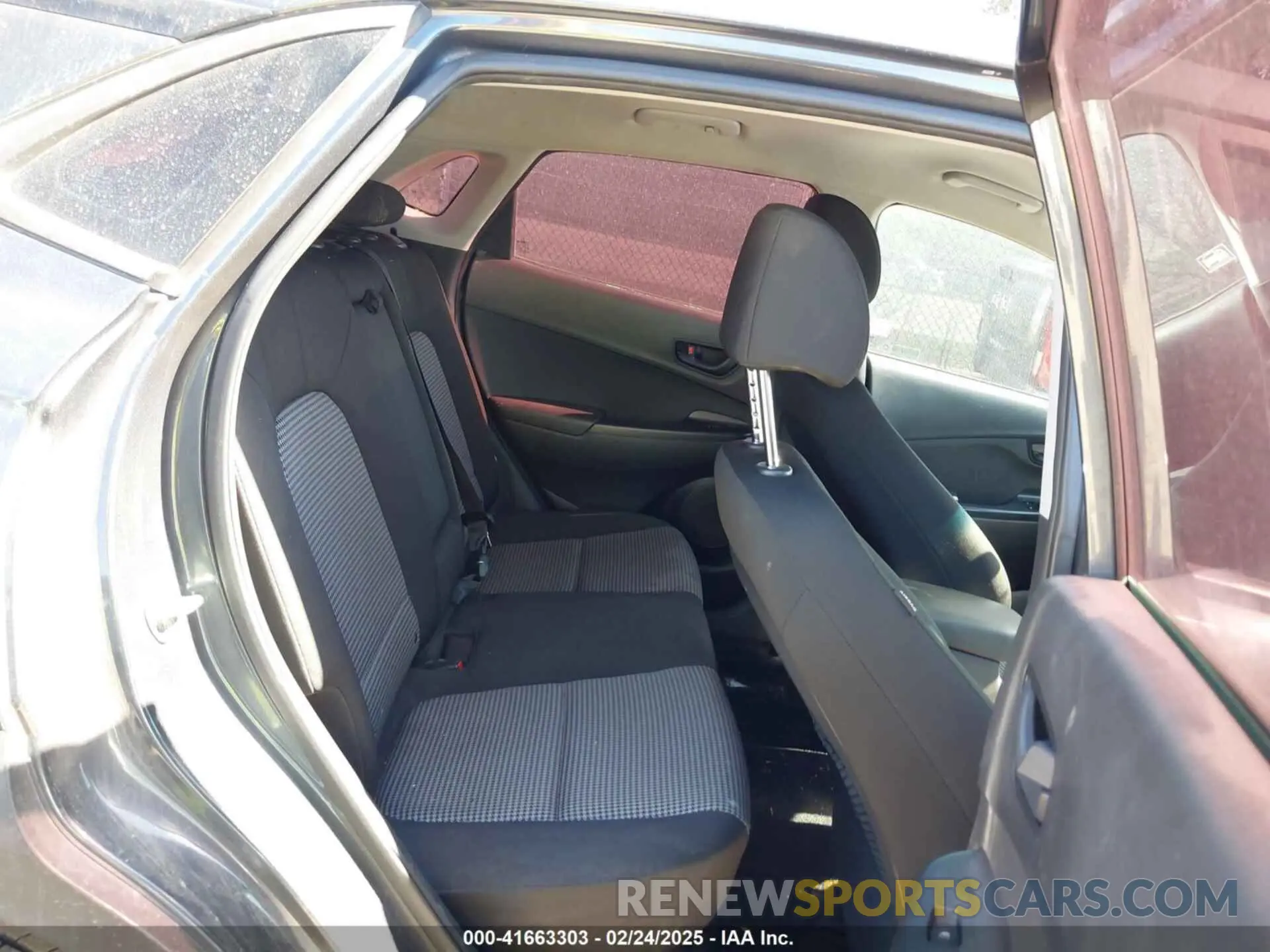 8 fotografías del automóvil dañado KM8K12AA7KU272366 HYUNDAI KONA 2019