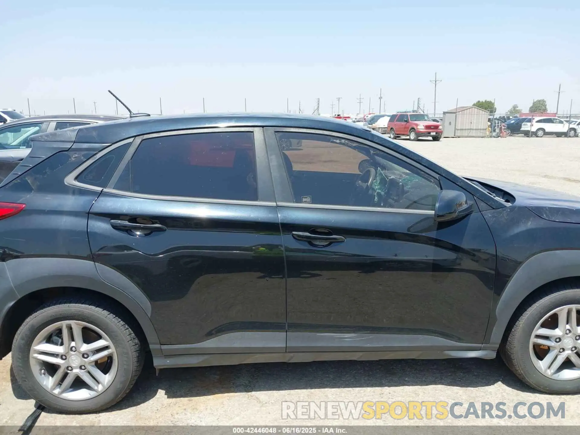 13 fotografías del automóvil dañado KM8K1CAA0KU292500 HYUNDAI KONA 2019