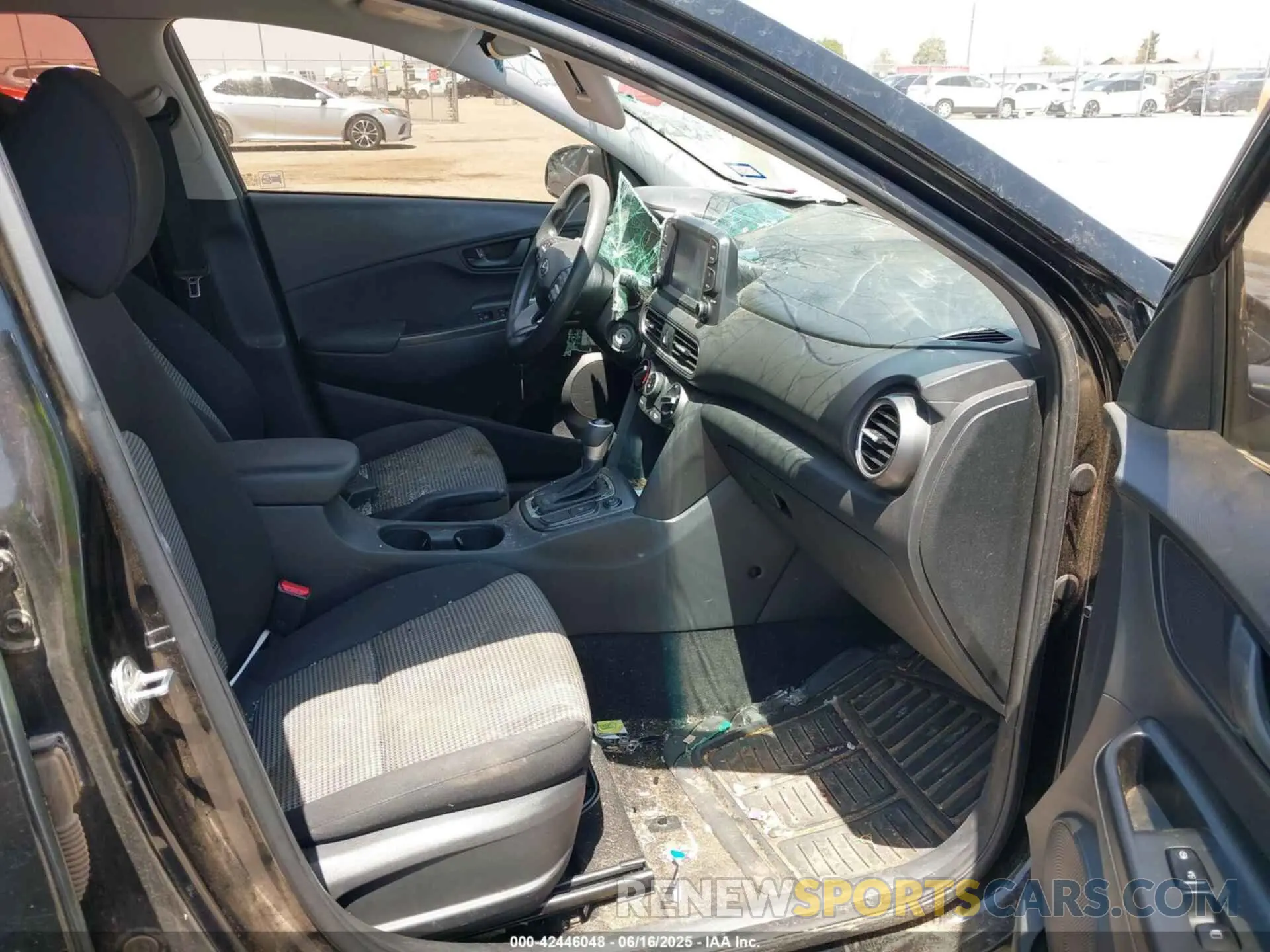 5 fotografías del automóvil dañado KM8K1CAA0KU292500 HYUNDAI KONA 2019