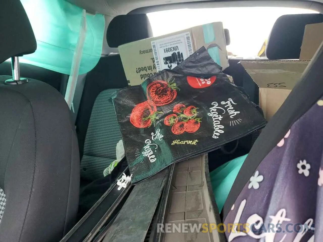 10 fotografías del automóvil dañado KM8K1CAA2KU288111 HYUNDAI KONA 2019