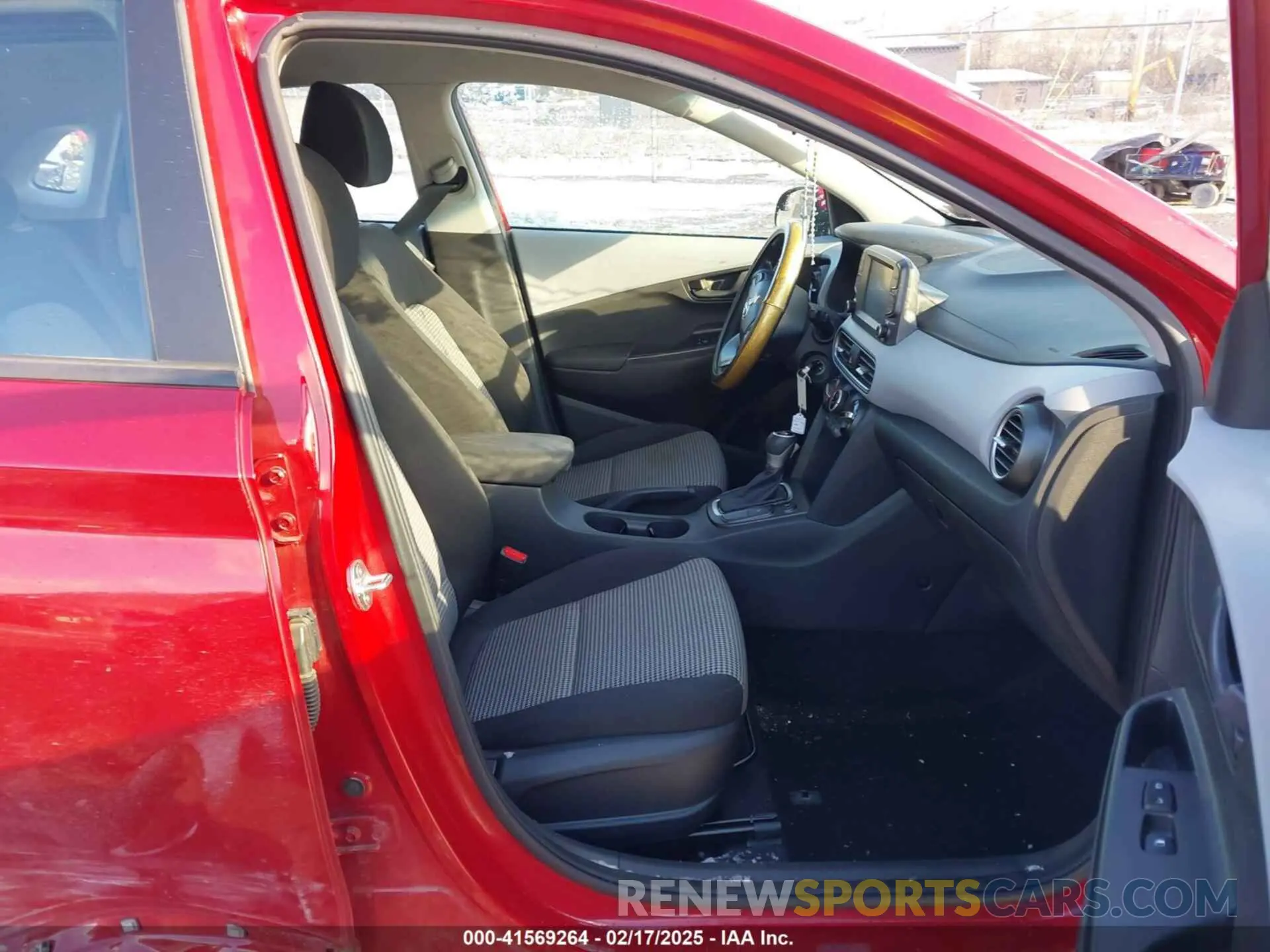 5 fotografías del automóvil dañado KM8K1CAA2KU352874 HYUNDAI KONA 2019