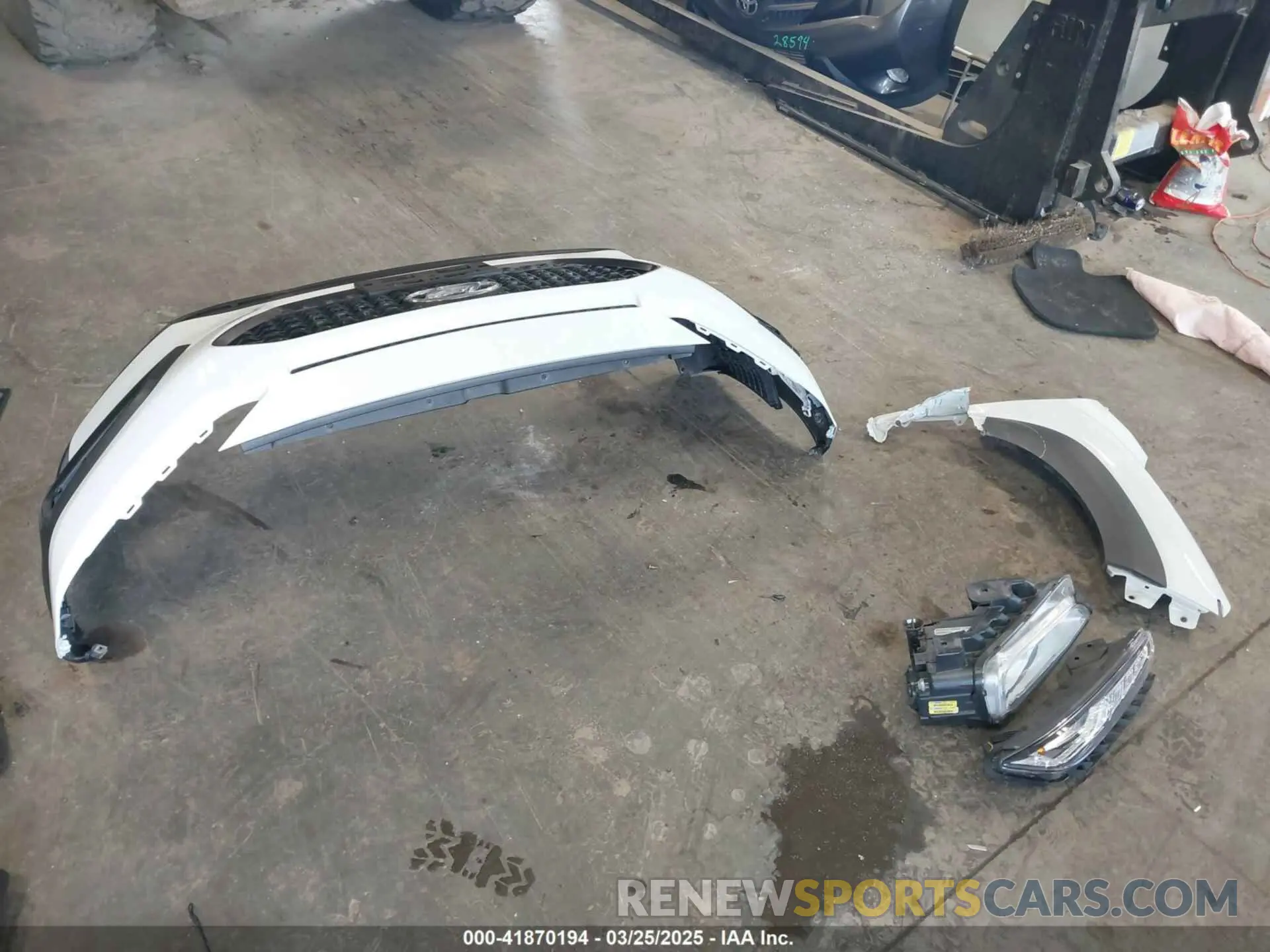 12 fotografías del automóvil dañado KM8K1CAA3KU291745 HYUNDAI KONA 2019