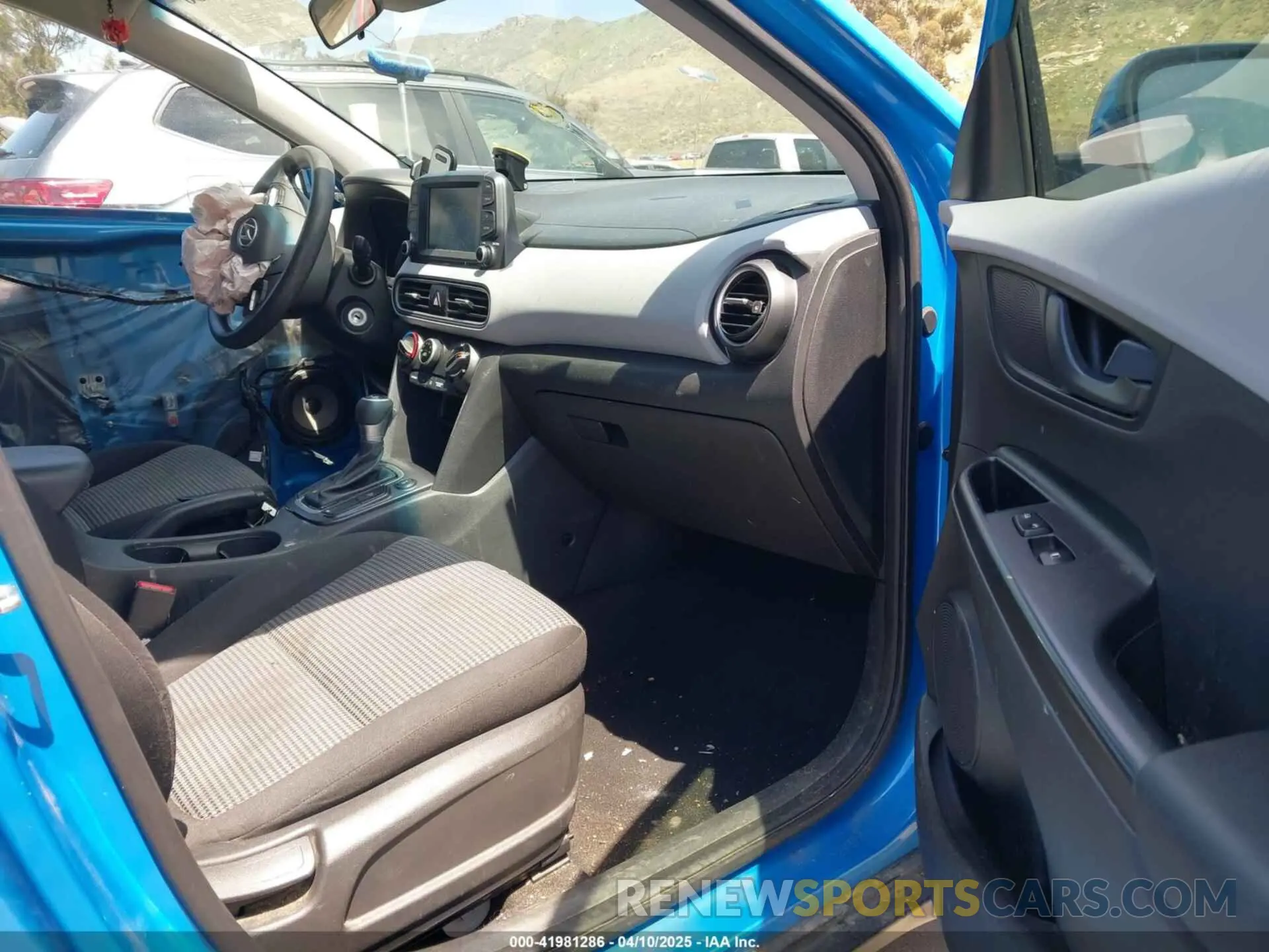 5 fotografías del automóvil dañado KM8K1CAA4KU274937 HYUNDAI KONA 2019