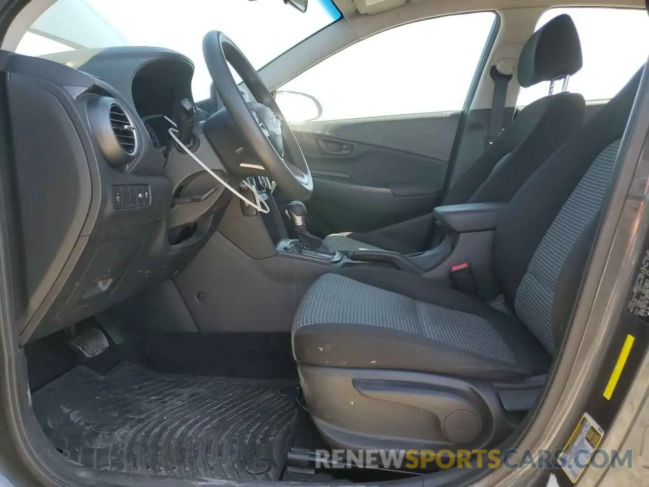 7 fotografías del automóvil dañado KM8K1CAA6KU292890 HYUNDAI KONA 2019