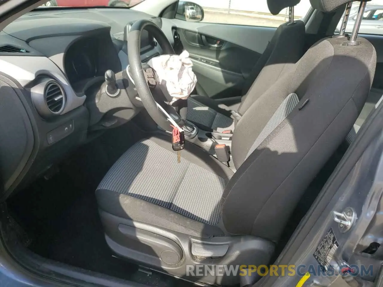 7 fotografías del automóvil dañado KM8K1CAA7KU292848 HYUNDAI KONA 2019
