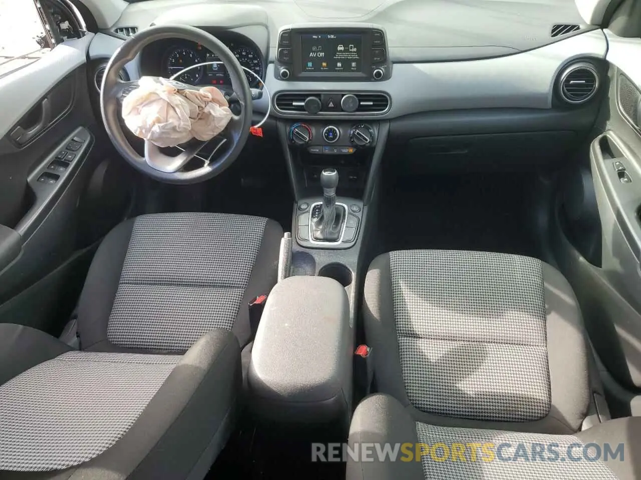 8 fotografías del automóvil dañado KM8K1CAA7KU292848 HYUNDAI KONA 2019