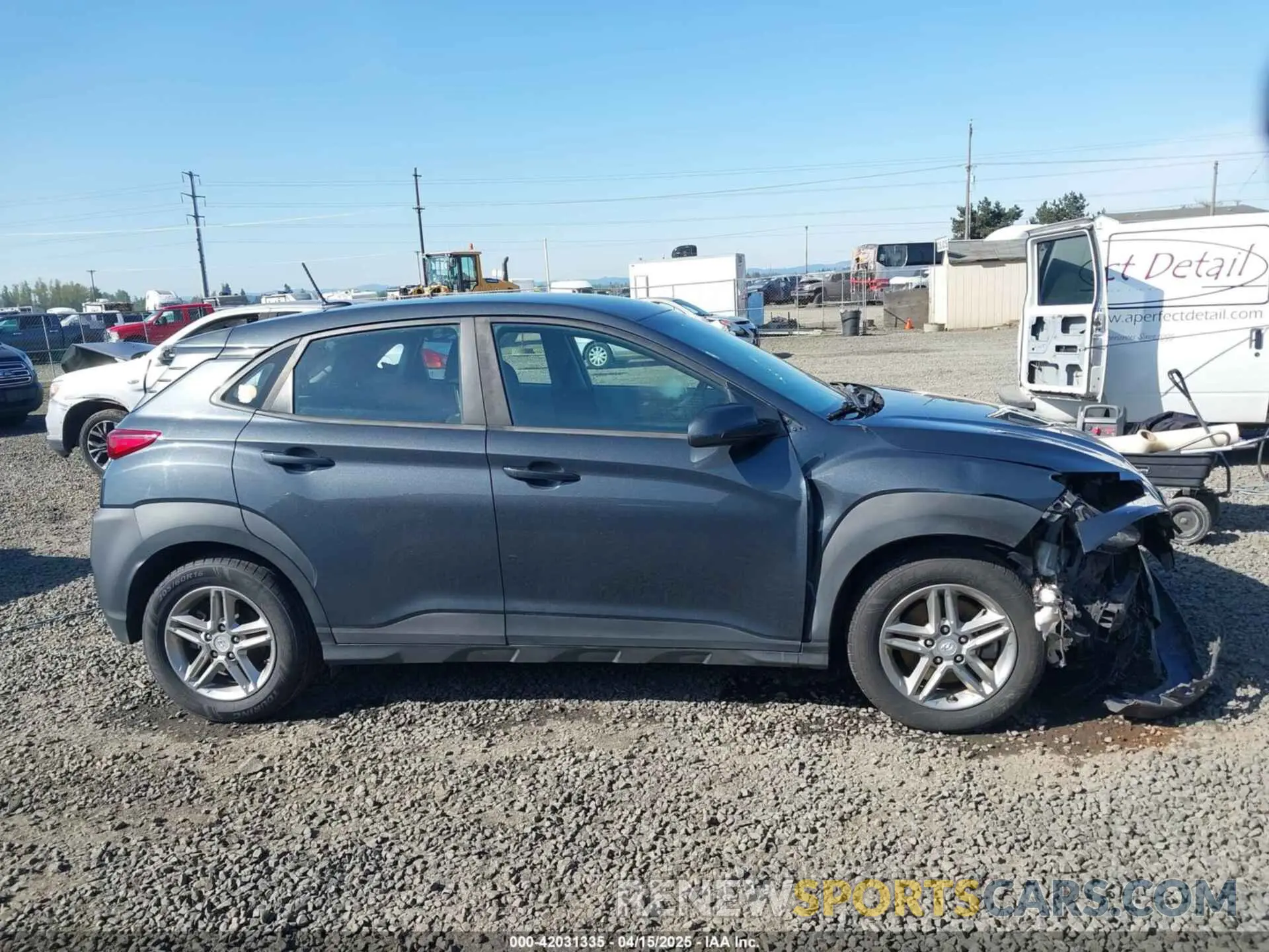 13 fotografías del automóvil dañado KM8K1CAA8KU288114 HYUNDAI KONA 2019