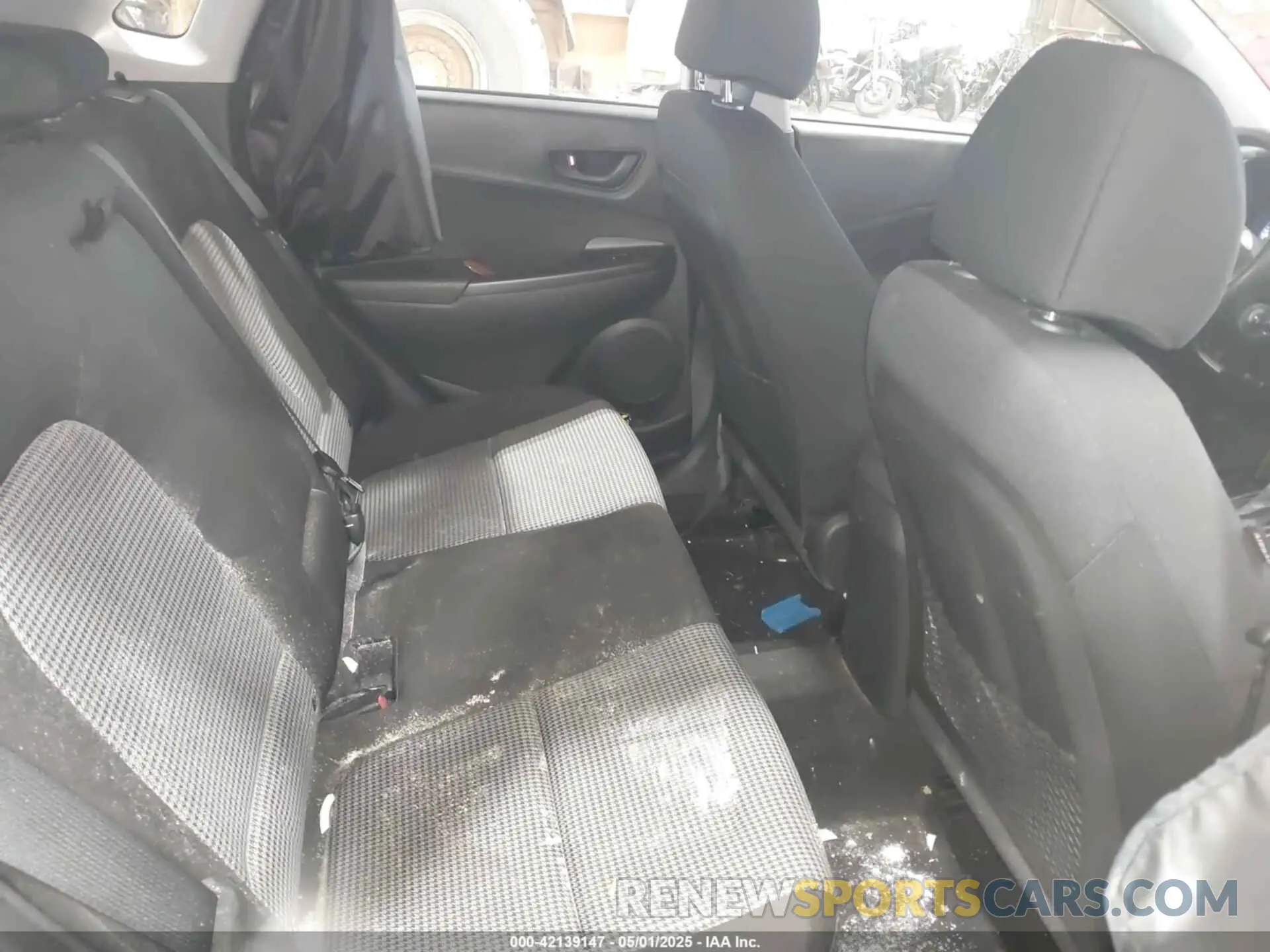 8 fotografías del automóvil dañado KM8K1CAA9KU216838 HYUNDAI KONA 2019