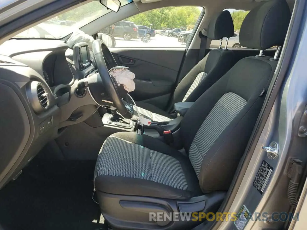 7 fotografías del automóvil dañado KM8K22AA1KU195247 HYUNDAI KONA 2019