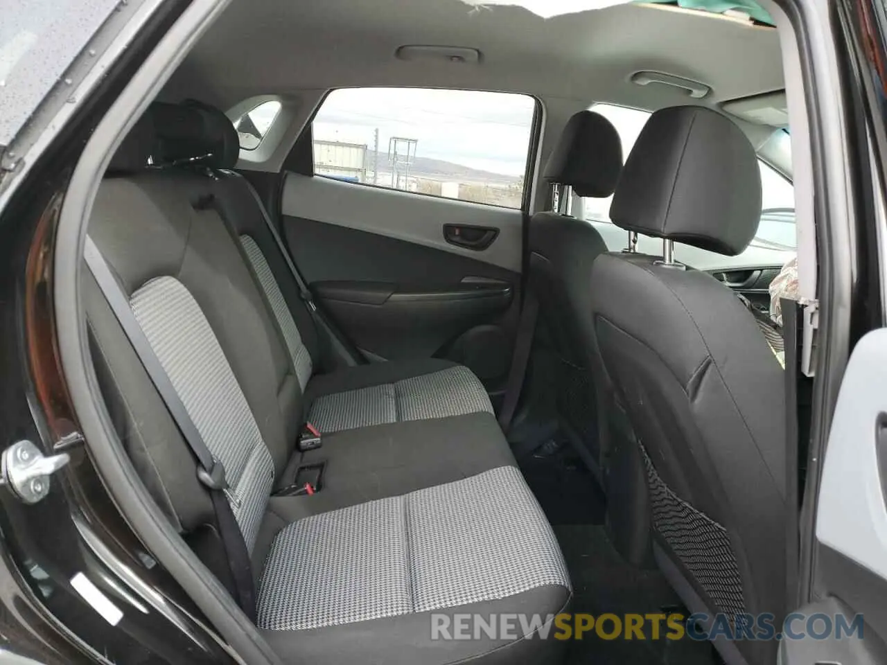 11 fotografías del automóvil dañado KM8K22AAXKU382423 HYUNDAI KONA 2019