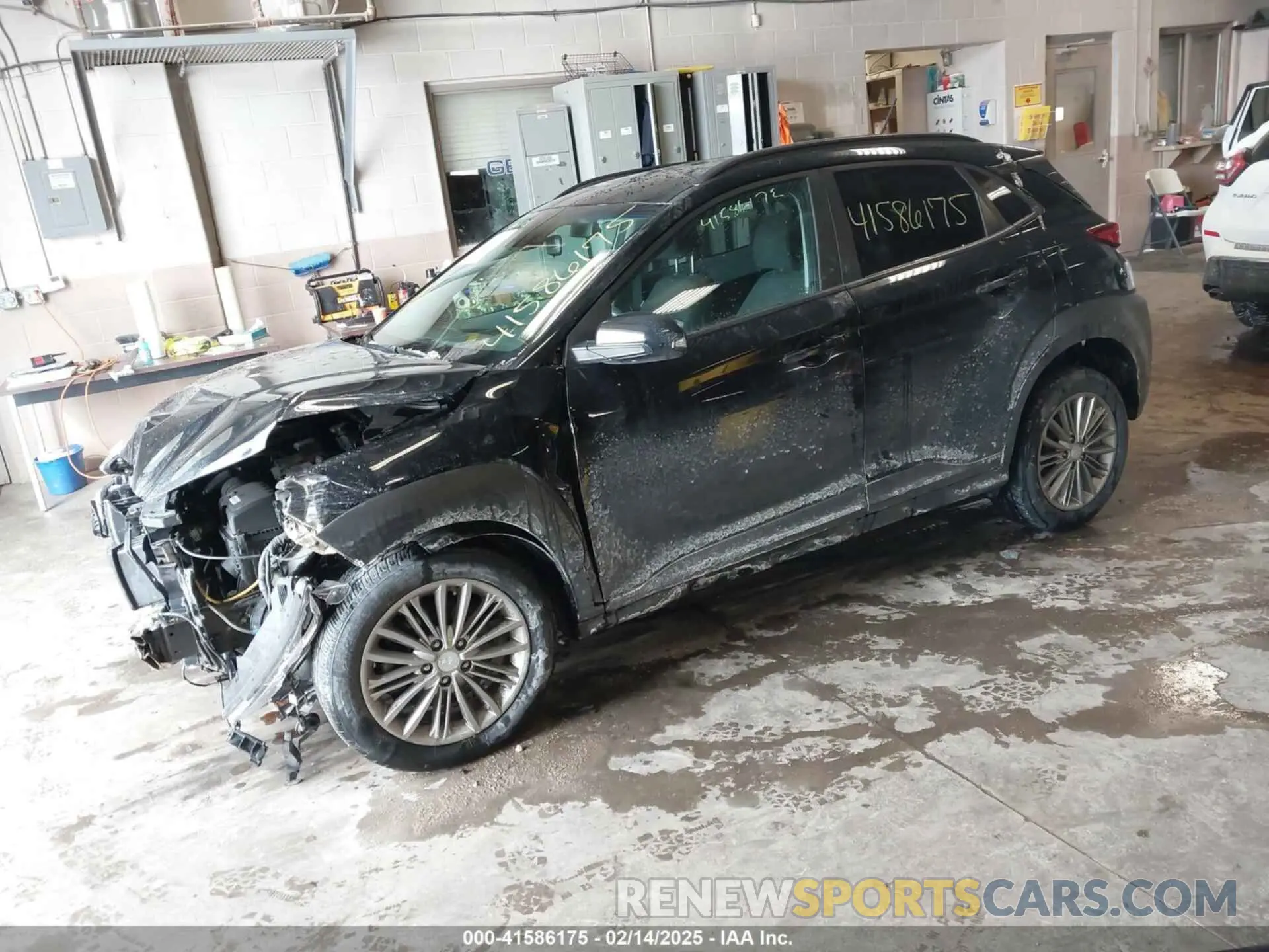 2 fotografías del automóvil dañado KM8K2CAA0KU250471 HYUNDAI KONA 2019