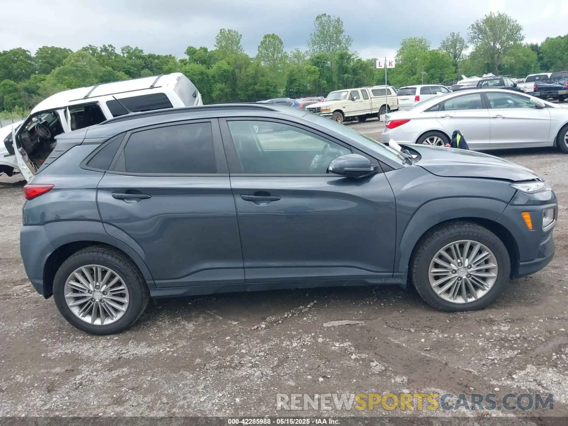13 fotografías del automóvil dañado KM8K2CAA0KU368763 HYUNDAI KONA 2019