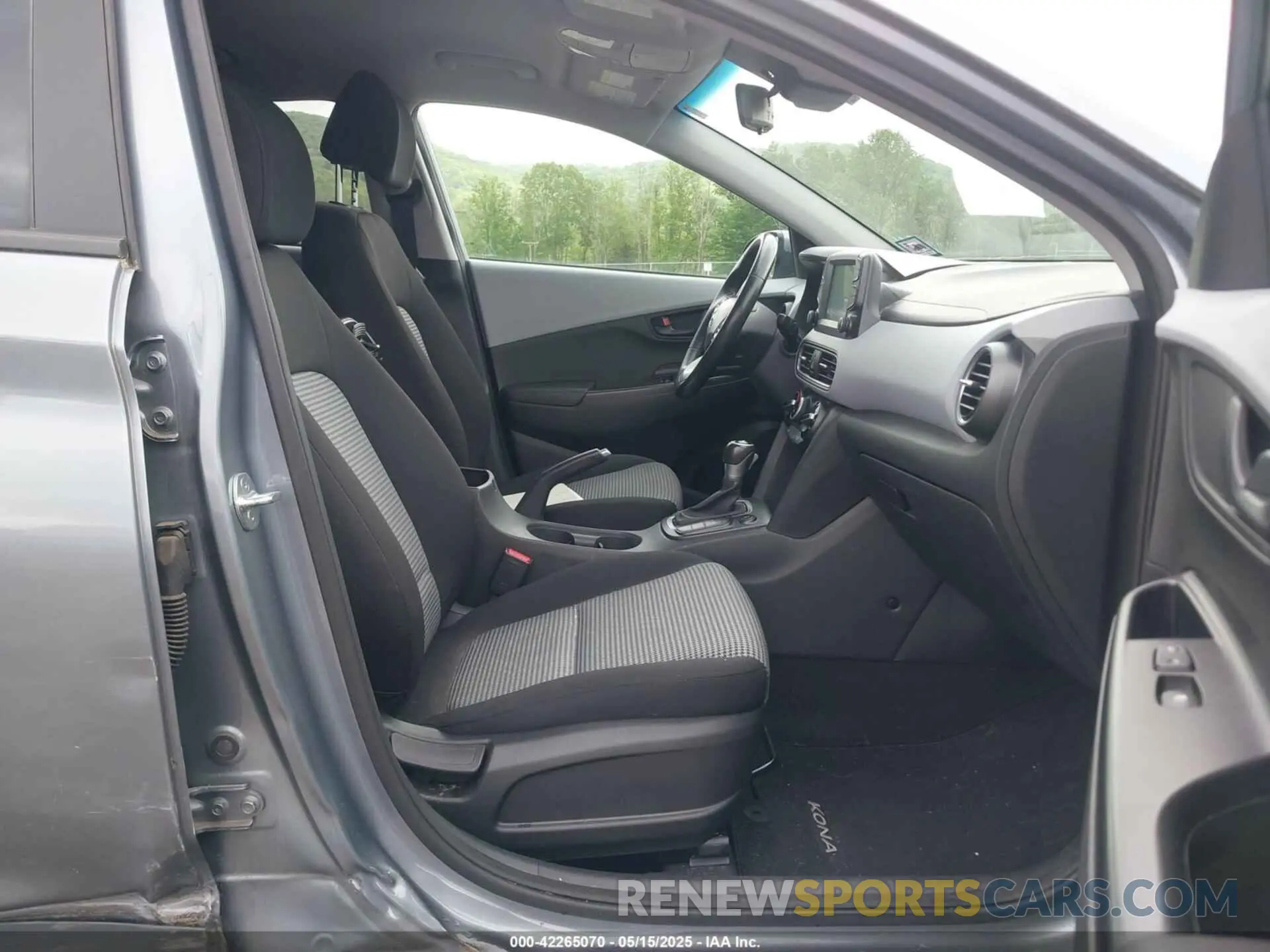5 fotografías del automóvil dañado KM8K2CAA1KU330510 HYUNDAI KONA 2019