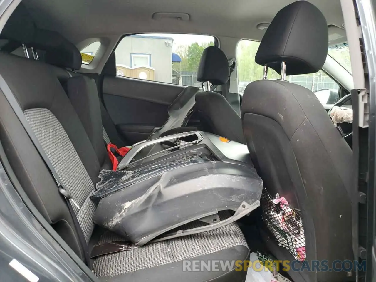 11 fotografías del automóvil dañado KM8K2CAA8KU377159 HYUNDAI KONA 2019