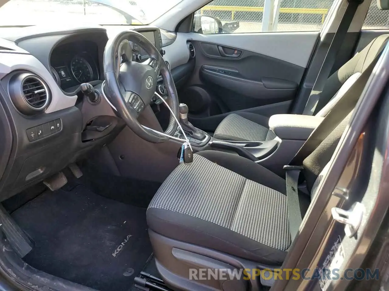 7 fotografías del automóvil dañado KM8K2CAA9KU376389 HYUNDAI KONA 2019
