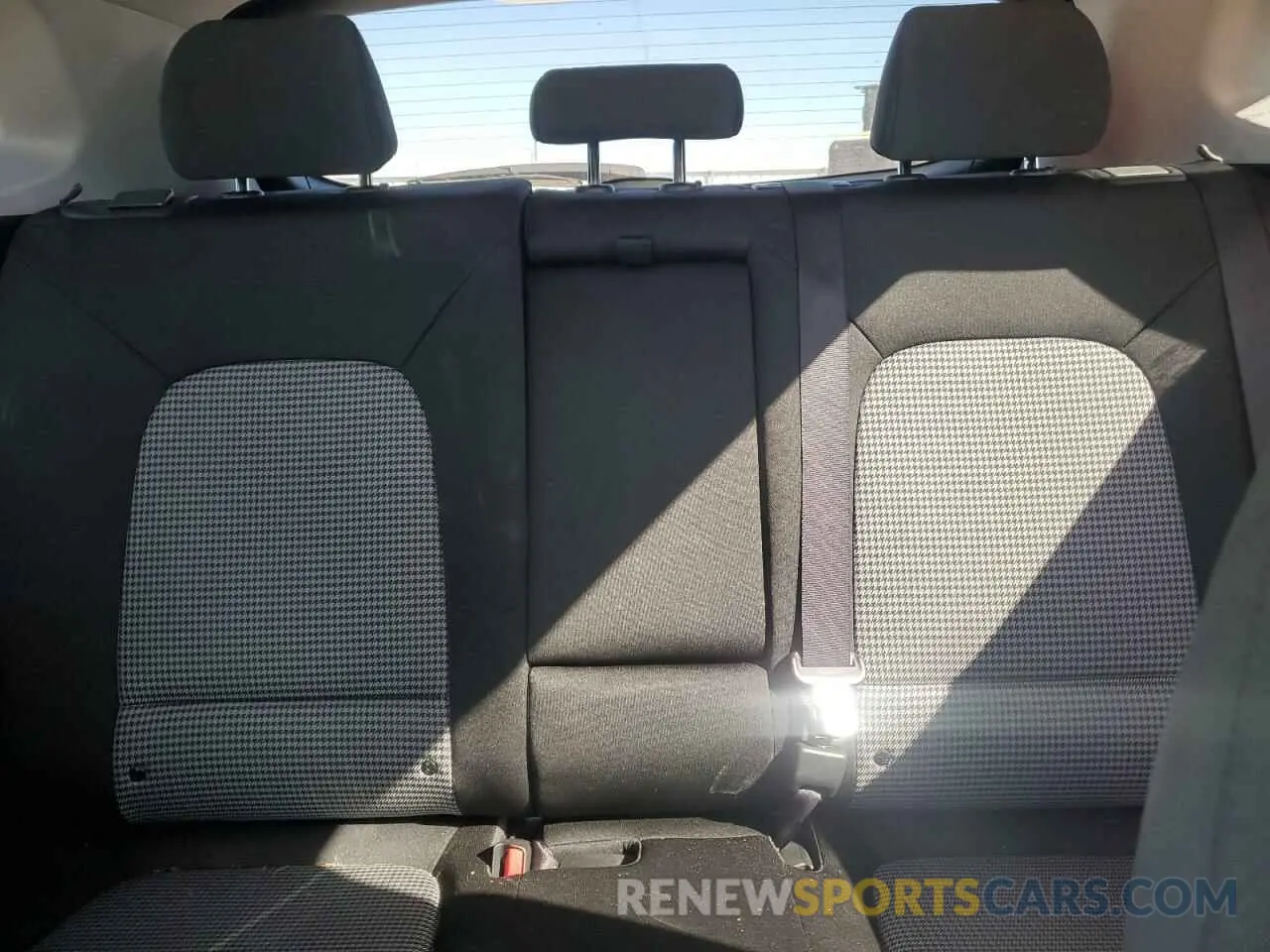 10 fotografías del automóvil dañado KM8K62AA1KU373176 HYUNDAI KONA 2019