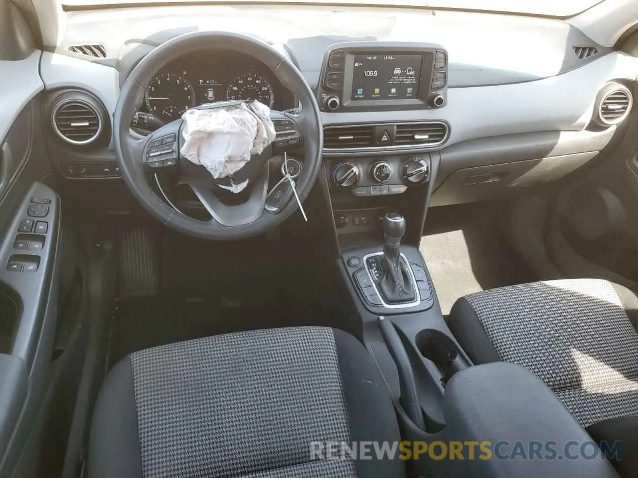 8 fotografías del automóvil dañado KM8K62AA4KU255672 HYUNDAI KONA 2019