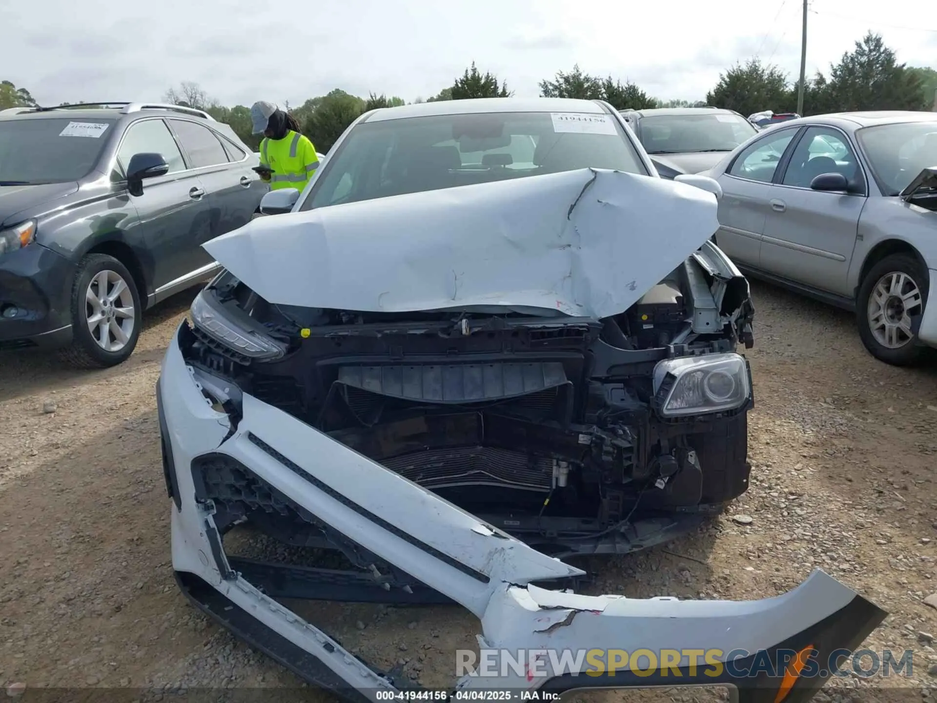12 fotografías del automóvil dañado KM8K12AA0LU433240 HYUNDAI KONA 2020