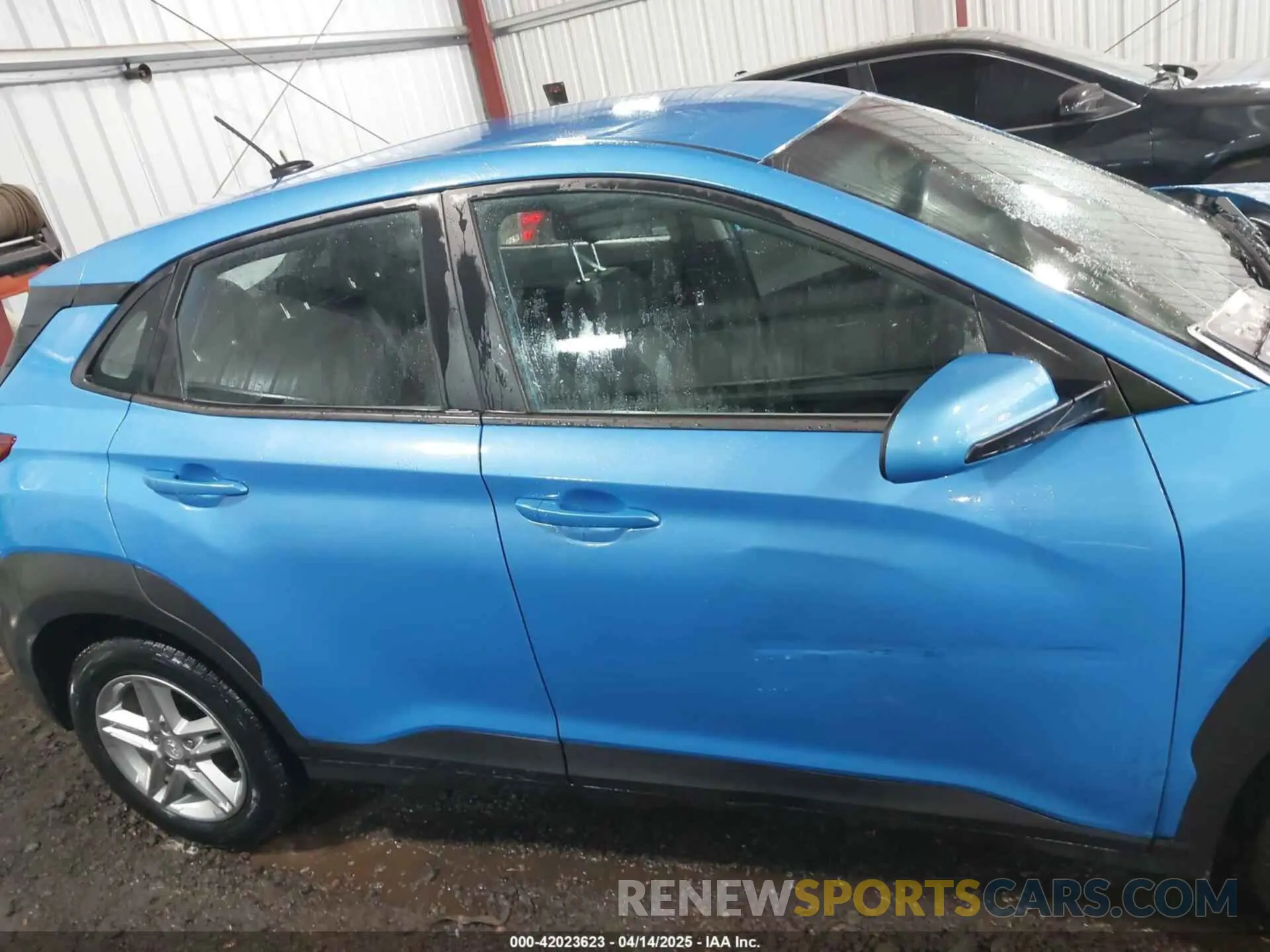 13 fotografías del automóvil dañado KM8K12AA2LU434275 HYUNDAI KONA 2020