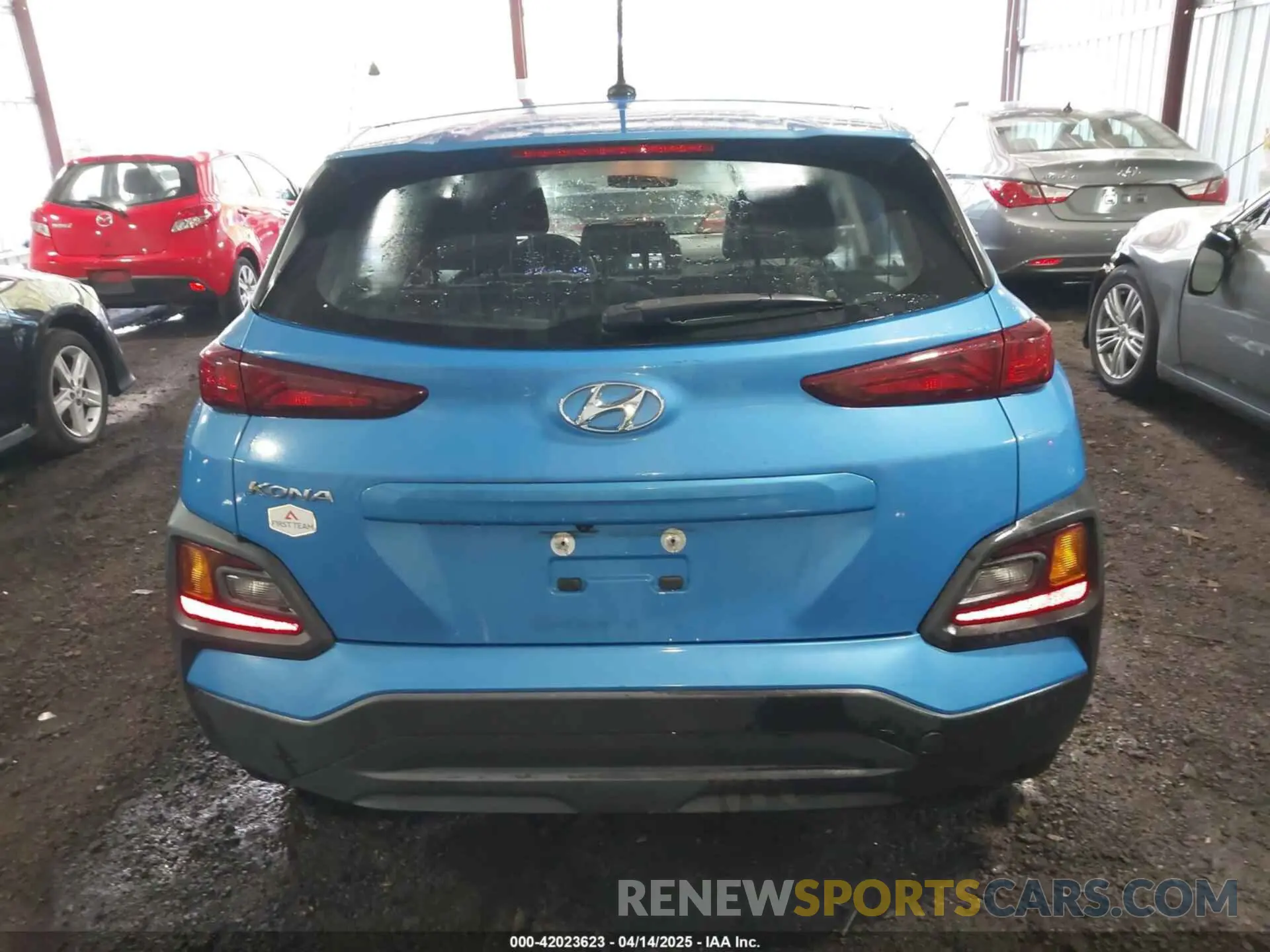16 fotografías del automóvil dañado KM8K12AA2LU434275 HYUNDAI KONA 2020