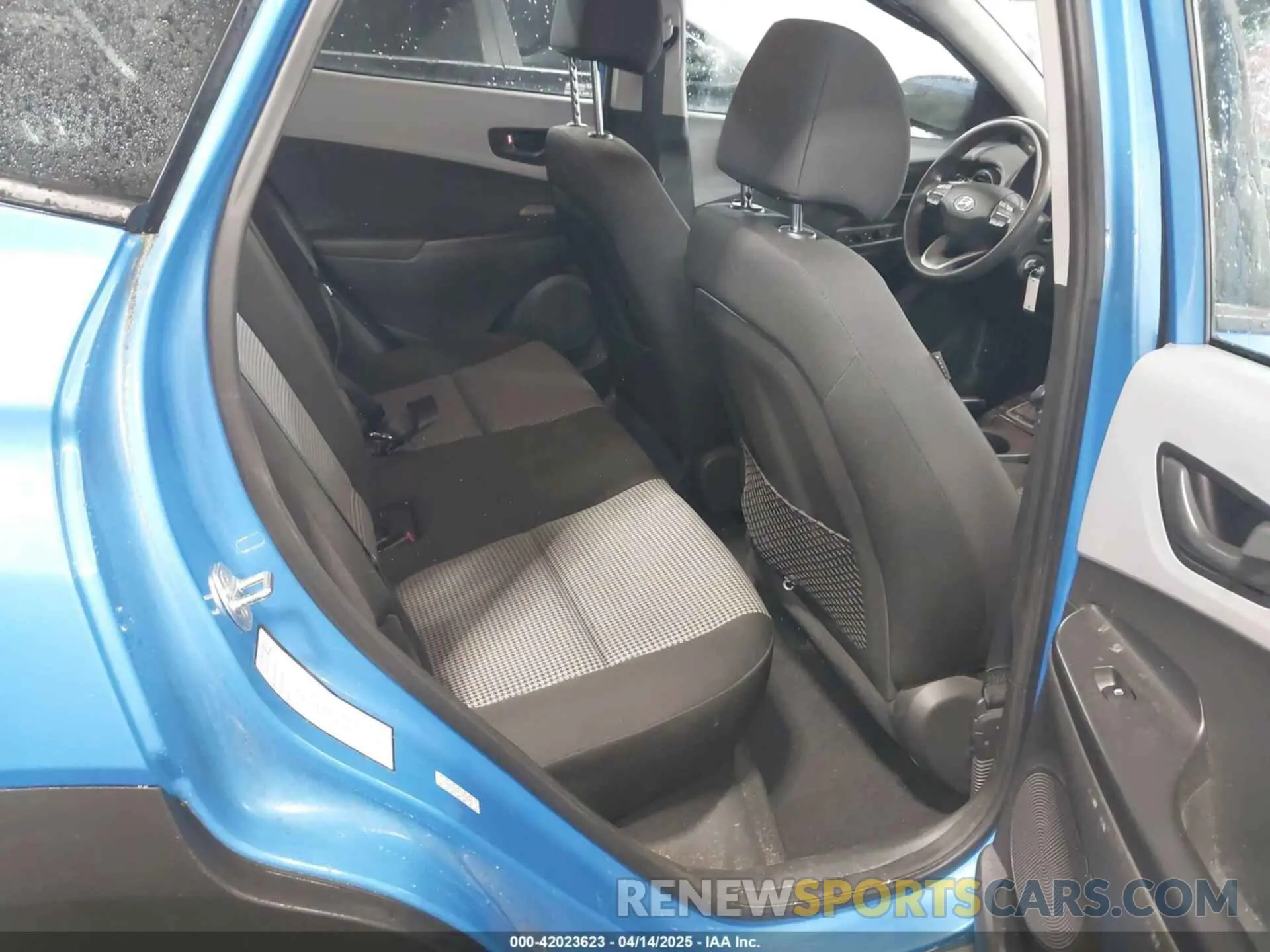 8 fotografías del automóvil dañado KM8K12AA2LU434275 HYUNDAI KONA 2020