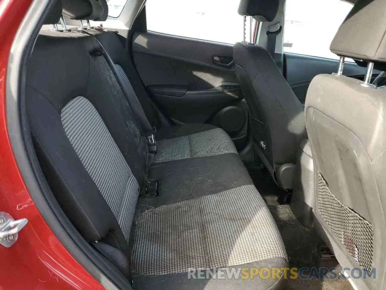 10 fotografías del automóvil dañado KM8K12AA3LU480116 HYUNDAI KONA 2020