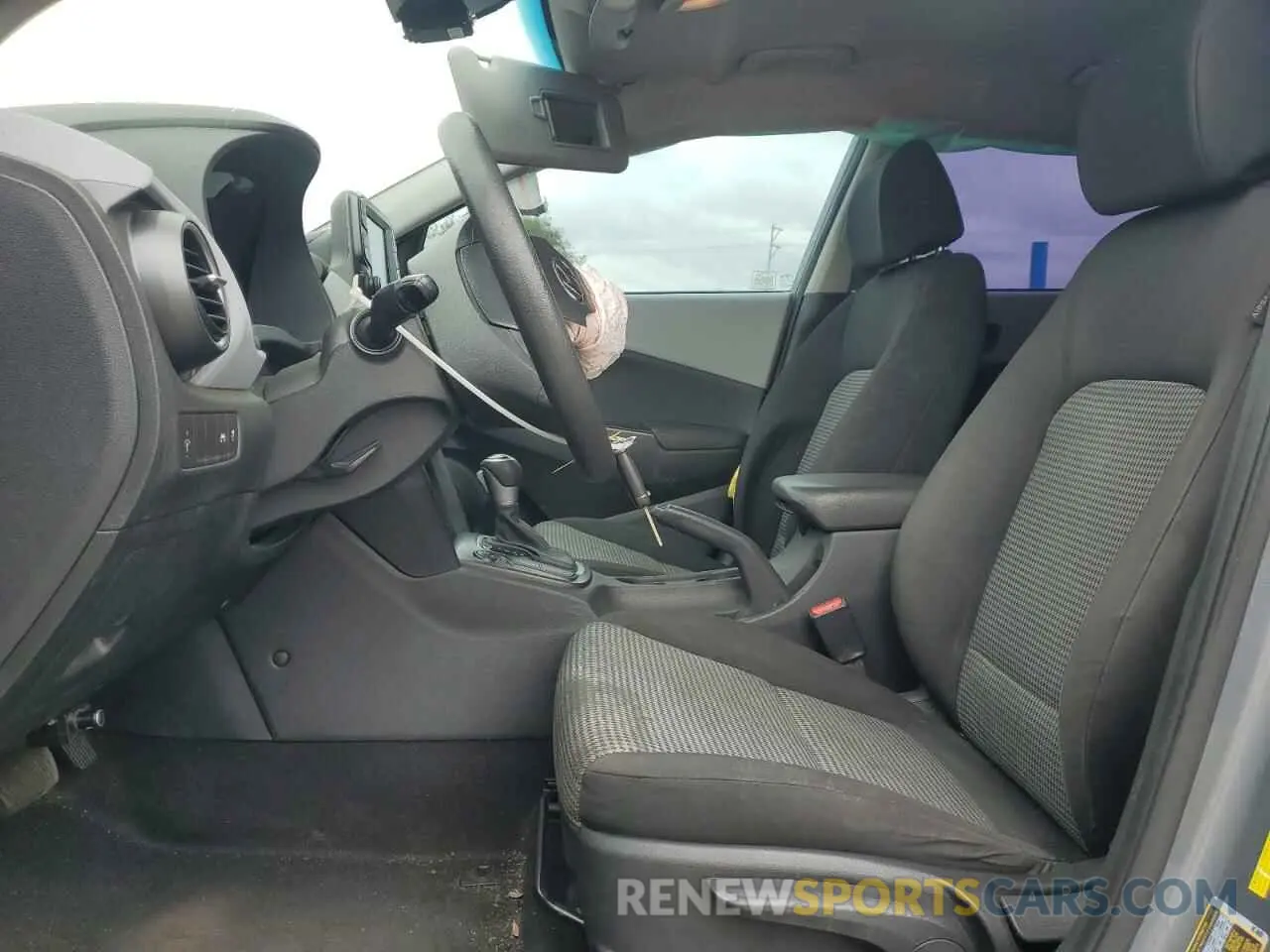 7 fotografías del automóvil dañado KM8K12AA4LU538735 HYUNDAI KONA 2020