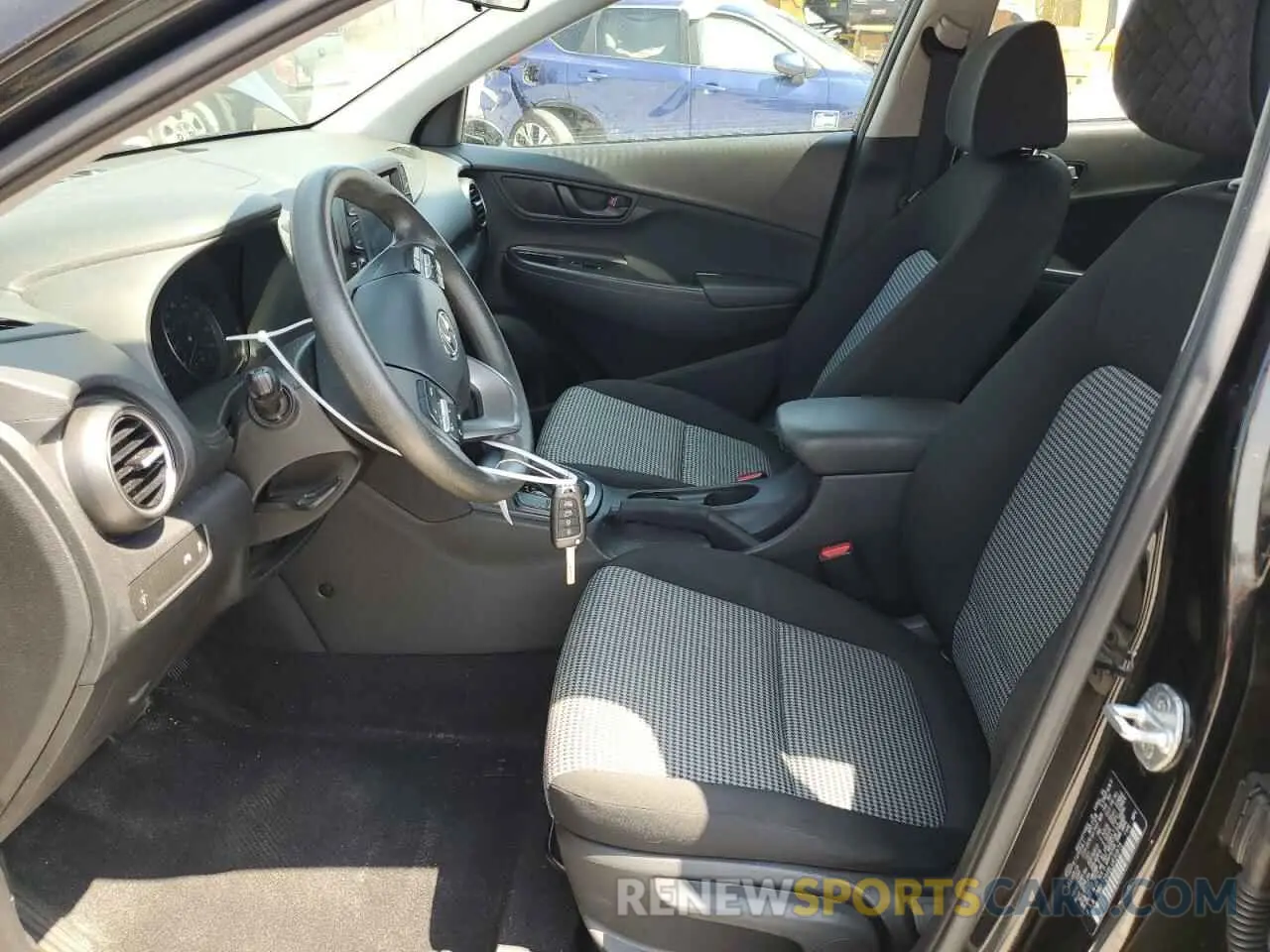 7 fotografías del automóvil dañado KM8K12AA6LU430973 HYUNDAI KONA 2020