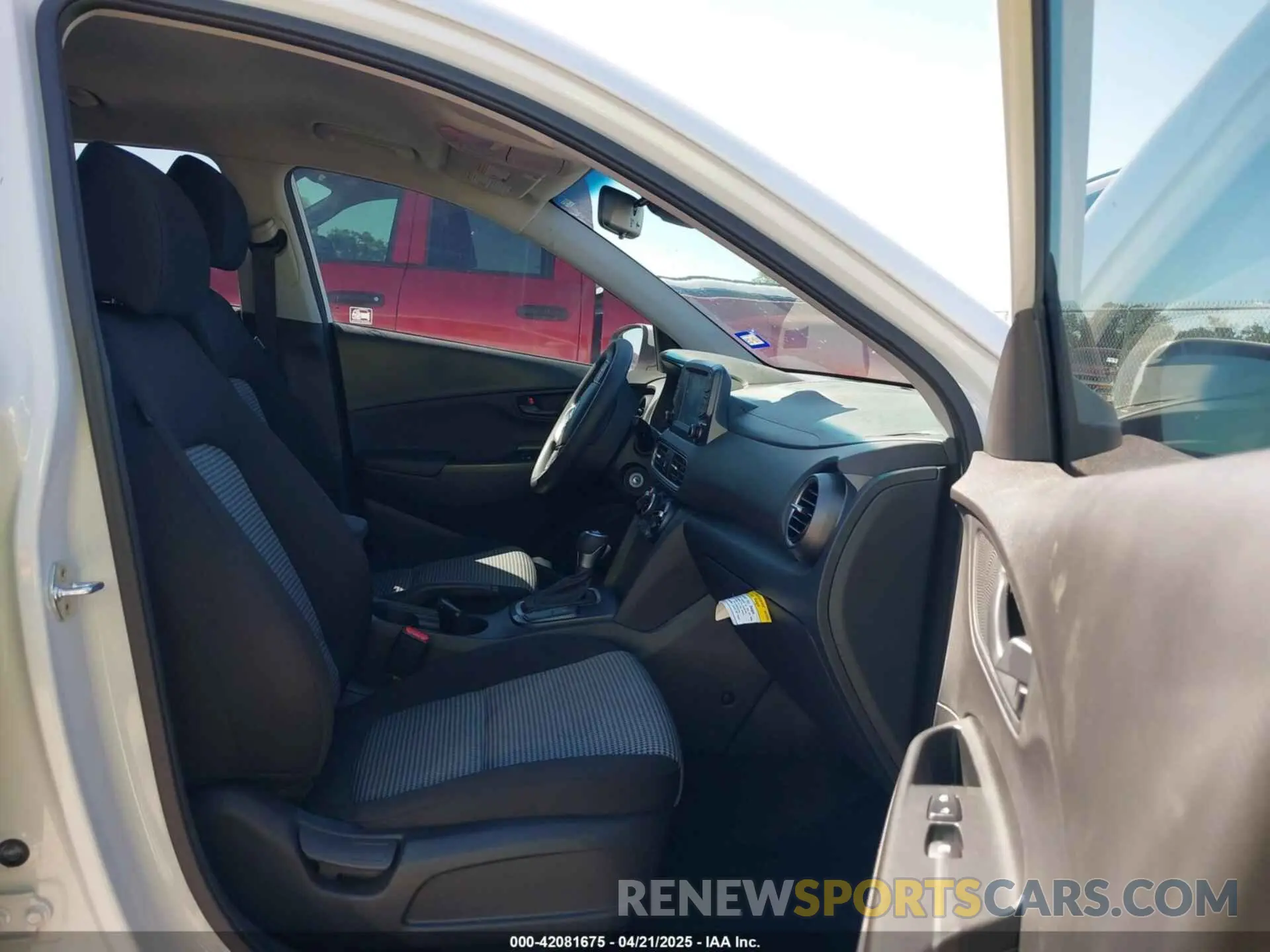 5 fotografías del automóvil dañado KM8K12AA7LU424244 HYUNDAI KONA 2020