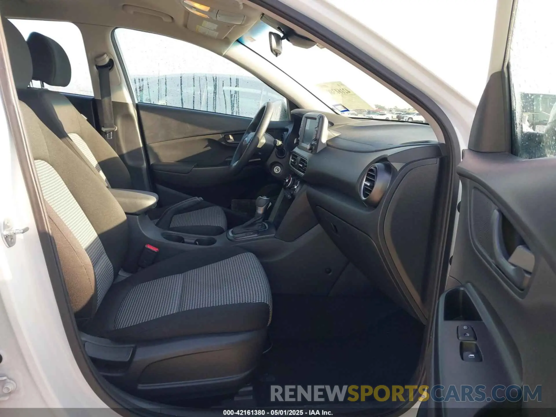 5 fotografías del automóvil dañado KM8K12AA7LU441738 HYUNDAI KONA 2020