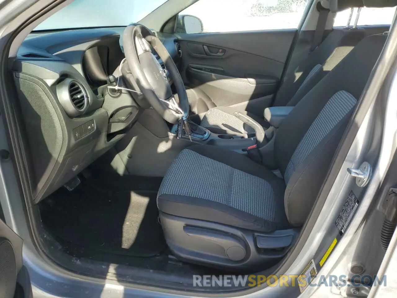 7 fotografías del automóvil dañado KM8K12AA9LU442695 HYUNDAI KONA 2020