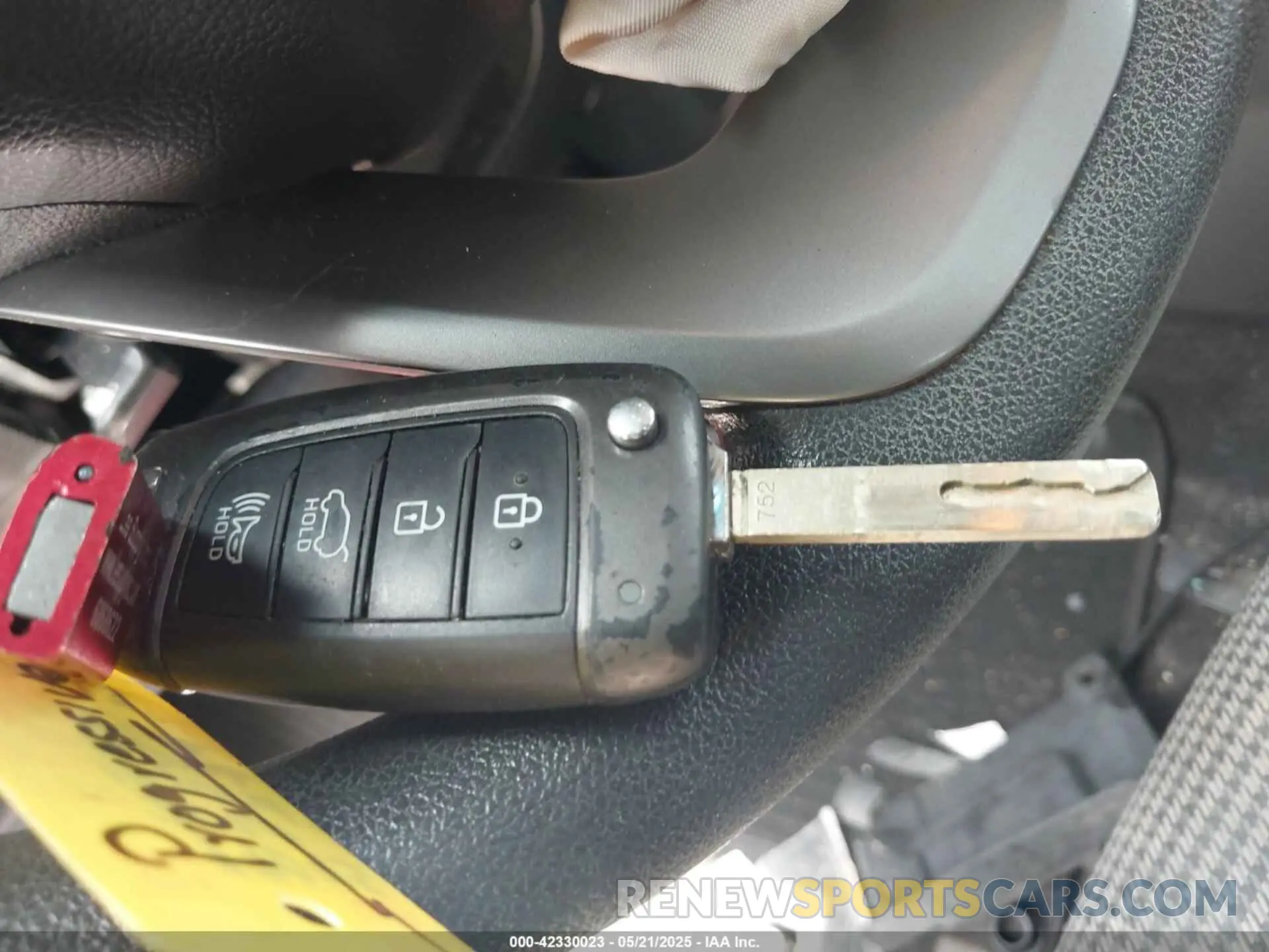 11 fotografías del automóvil dañado KM8K12AAXLU500023 HYUNDAI KONA 2020