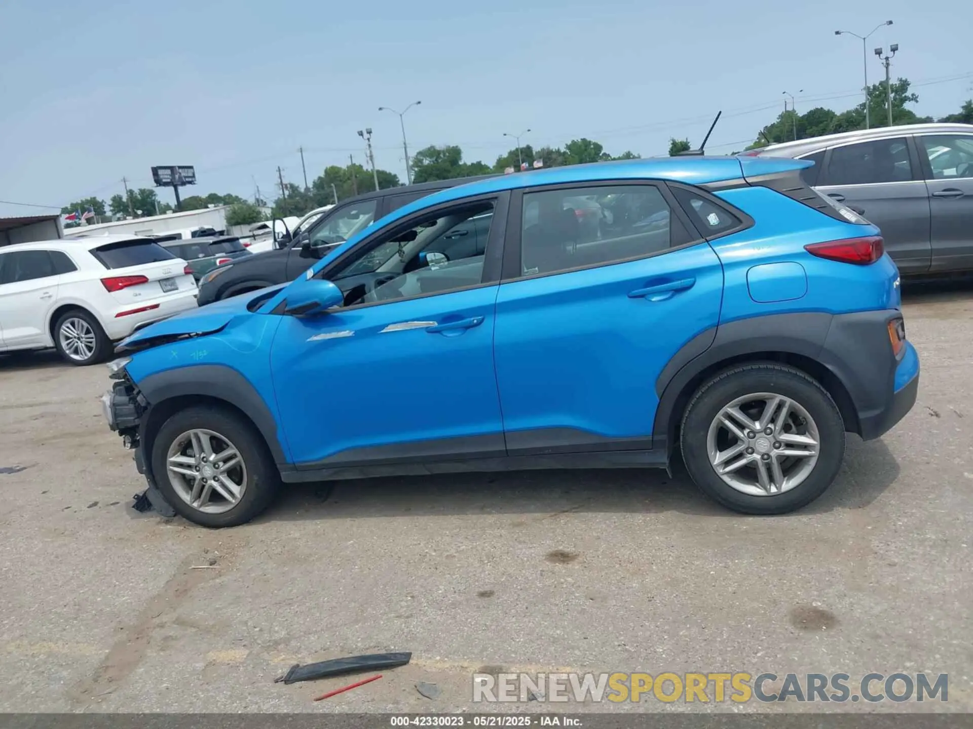 14 fotografías del automóvil dañado KM8K12AAXLU500023 HYUNDAI KONA 2020